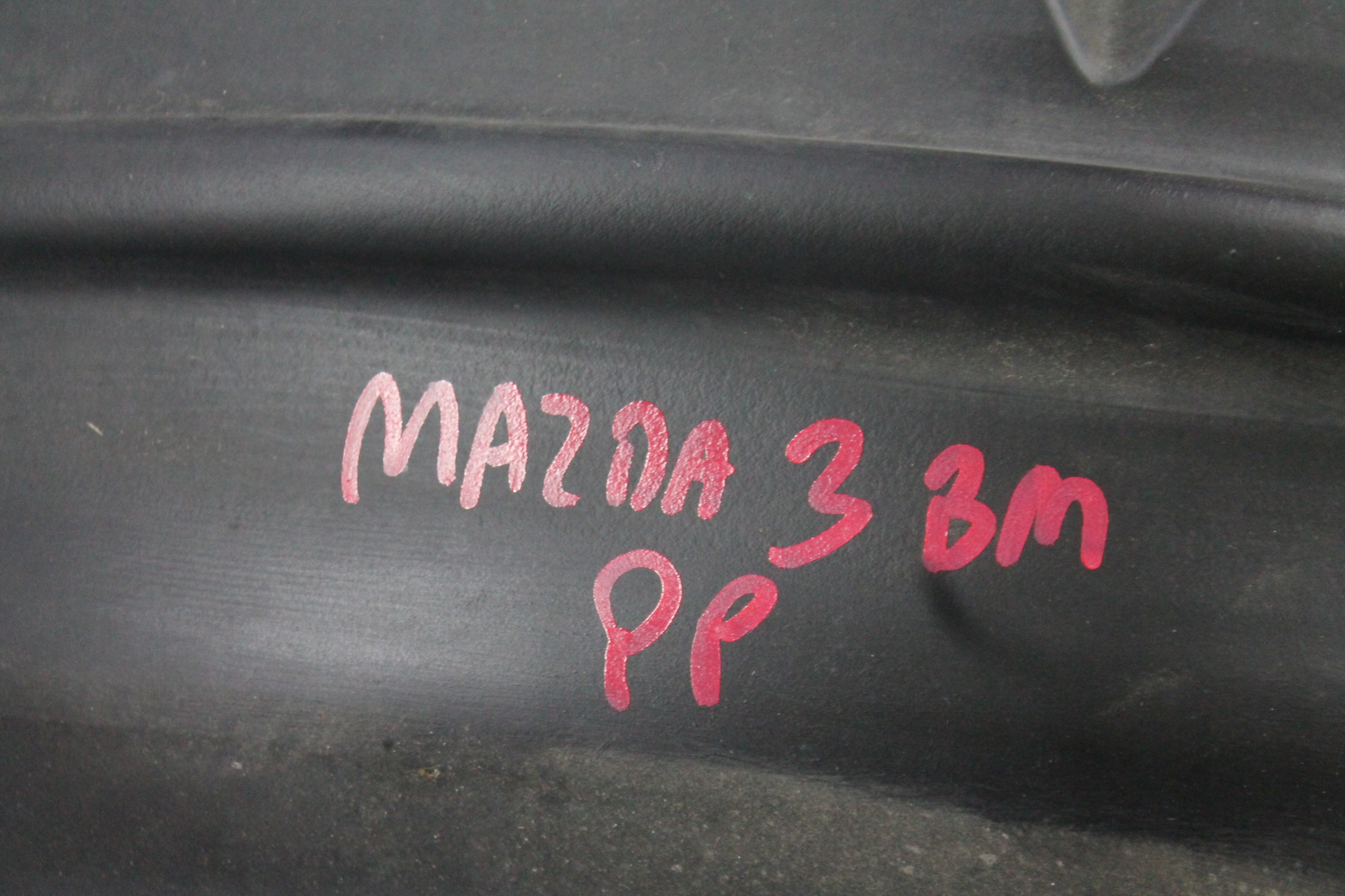 mudguard right front front MAZDA 3 III BM 13-18