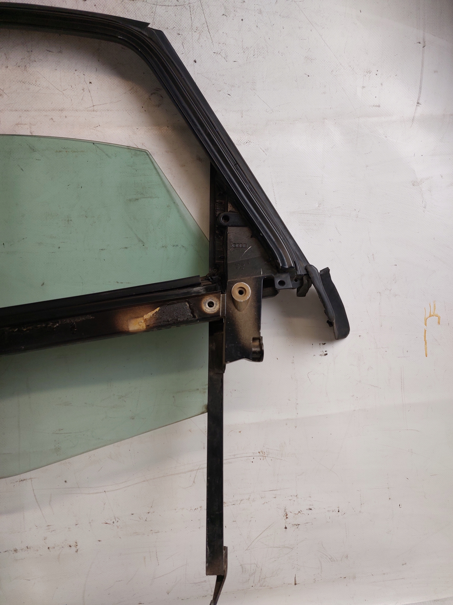 window regulator right rear part AUDI A4 B6 sedan