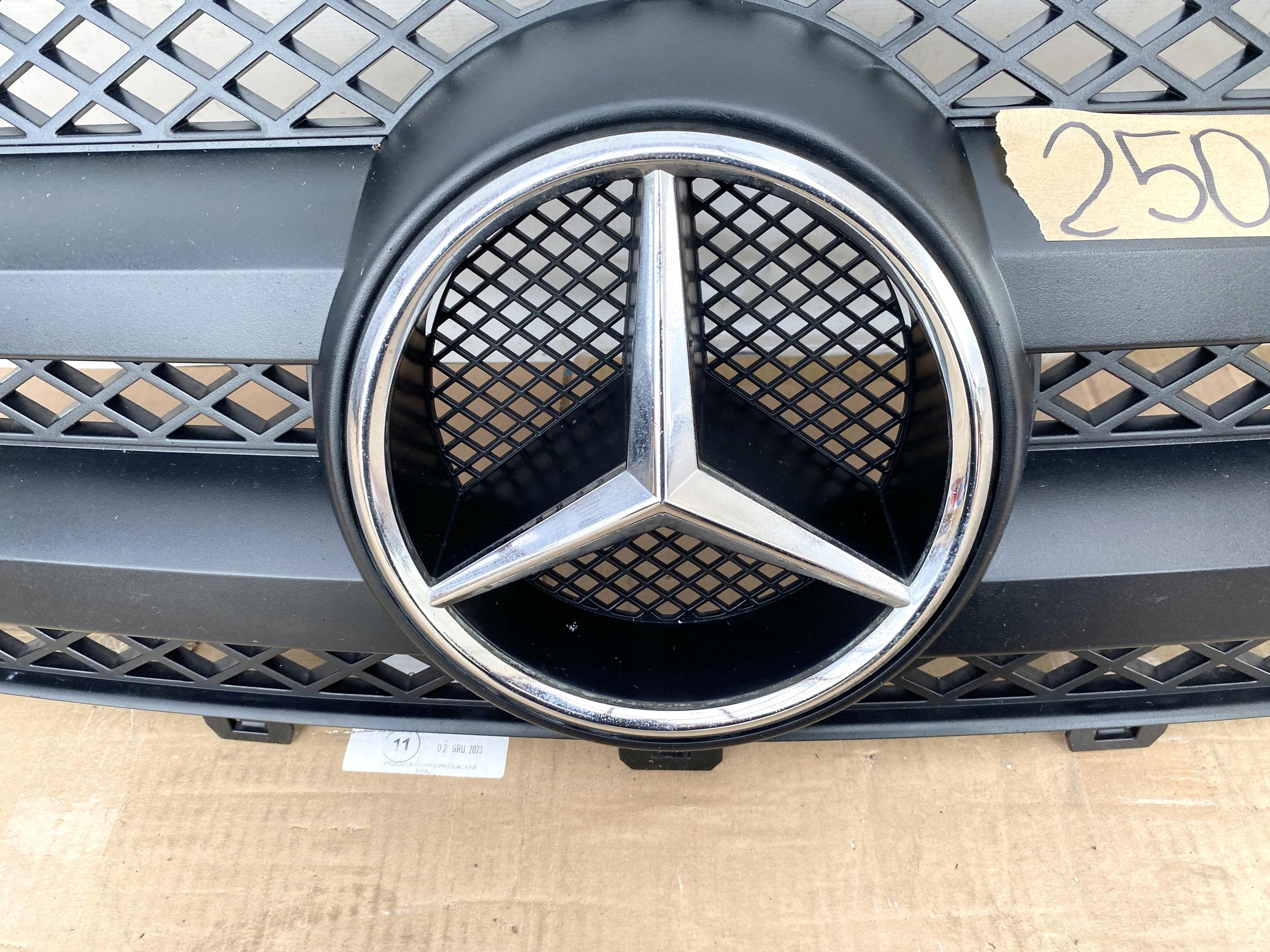 SPRINTER 906 06- grill grille covering front logo CHROM originál
