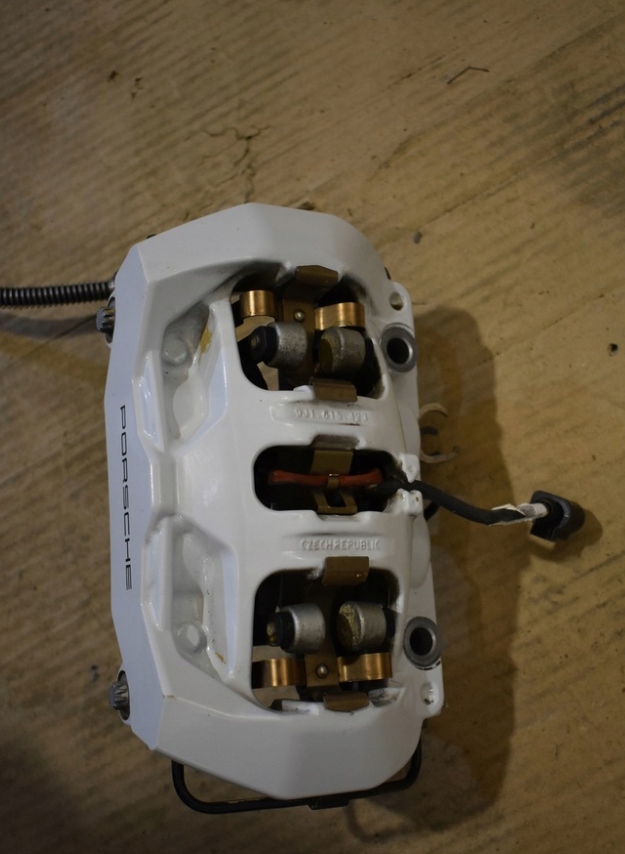 IDEALNY caliper brake rear left PORSCHE TAYCAN 1