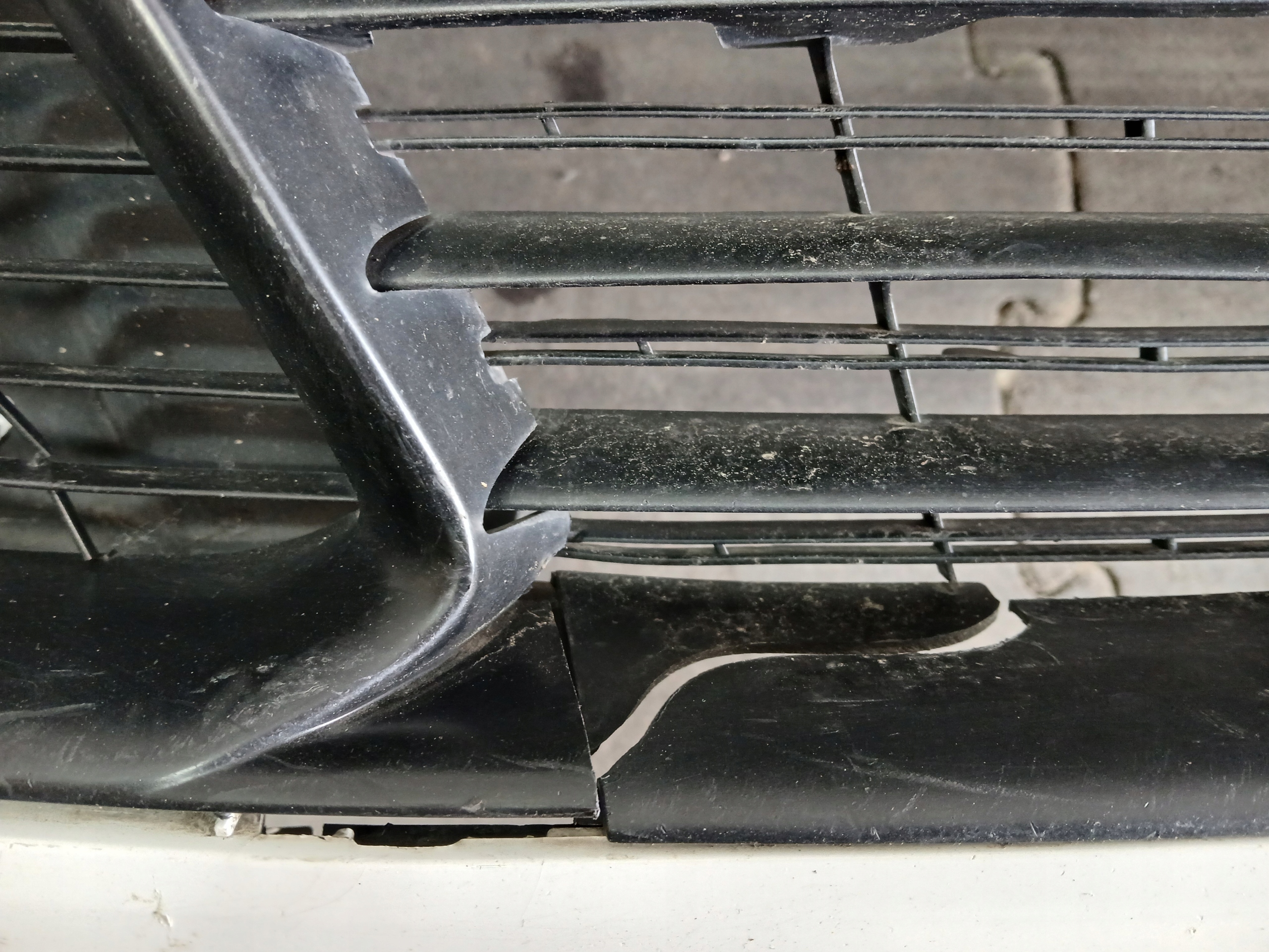 bumper front PEUGEOT 308 T9 14
