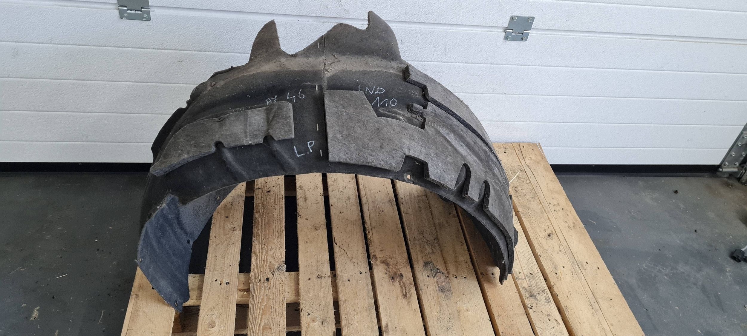 A7 4G S7 mudguard rear part rear. left left MATERIAL 4G8810171B