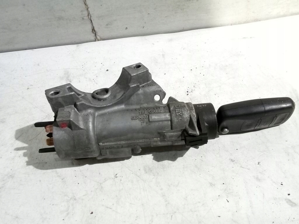 Skoda Roomster ignition z kluczykiem 4B0905851C
