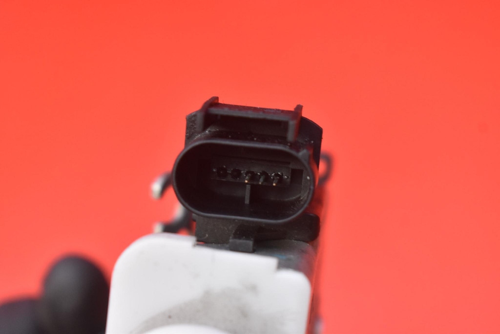 lock door right front front EU 8L1837016B AUDI A3 8L 5D 96-00