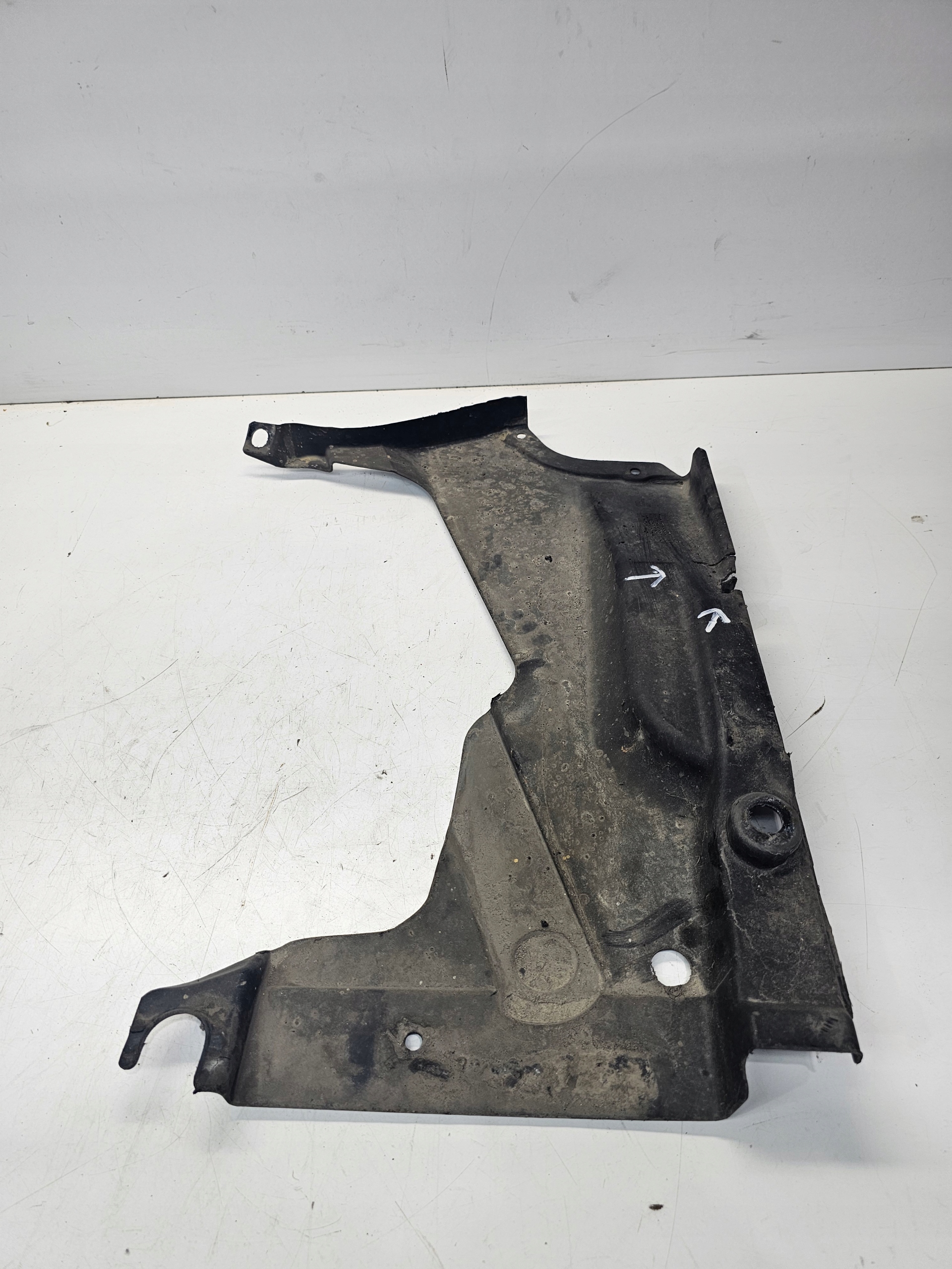 cover chassis left rear part AUDI A4 B6 B7 8E0825215AN