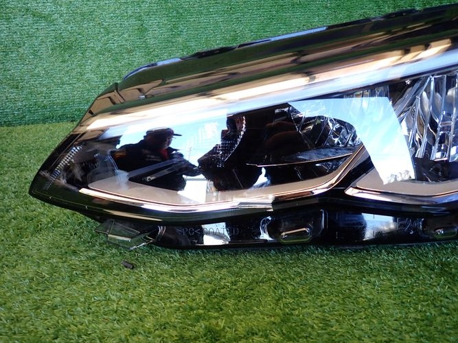 VW GOLF VIII 8 LED reflektor left light left 5H1941005