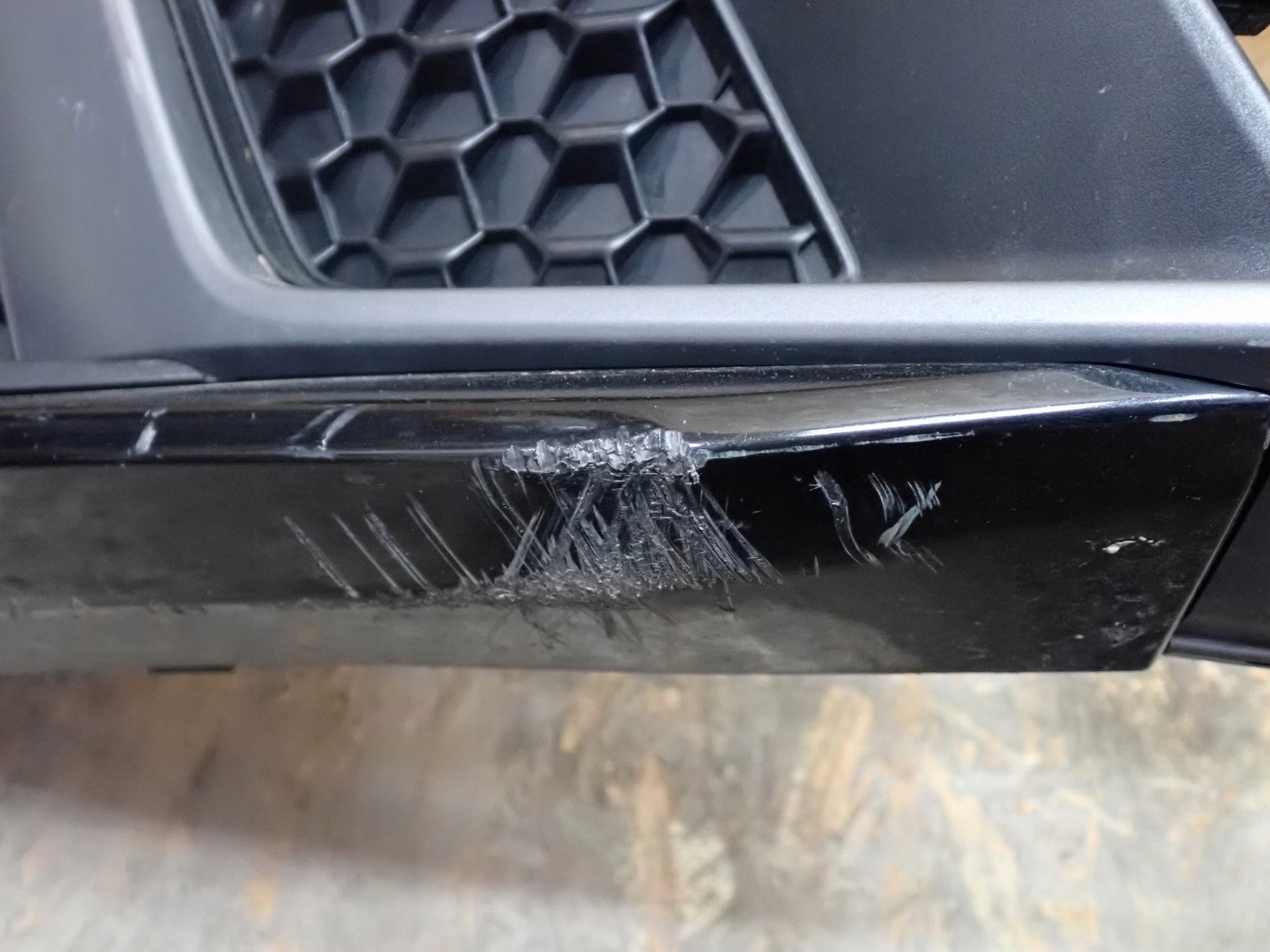 bumper front front AUDI A1 2 II 82A S LINE 18