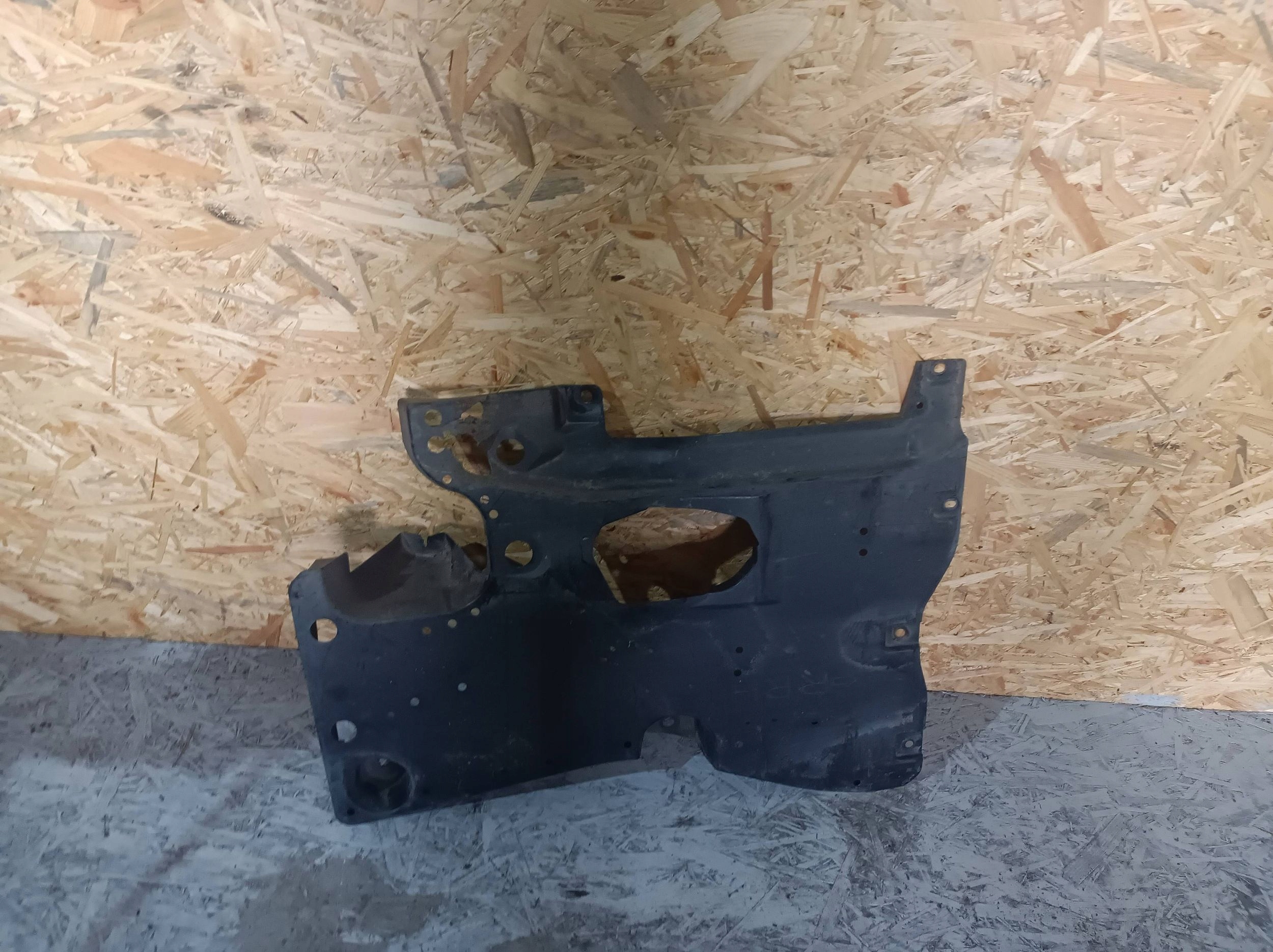 cover chassis front Mazda 3 III 2014 BJS7561Z1