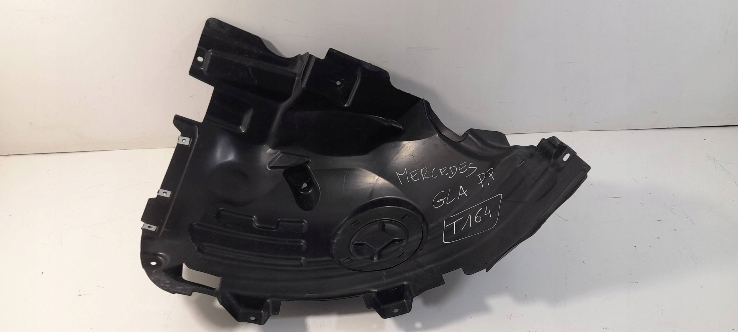 Mercedes-Benz GLA H247 mudguard front right A2478840200 (T164)