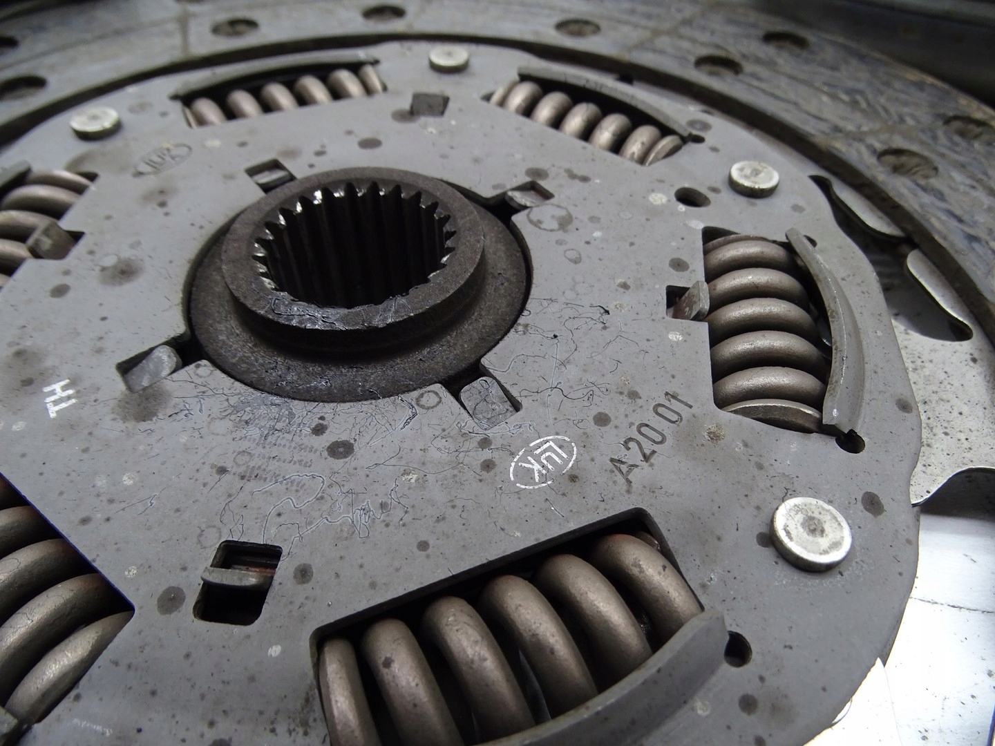 clutch wheel flywheel KOMPLET MITSUBISHI L200 2.4 DID