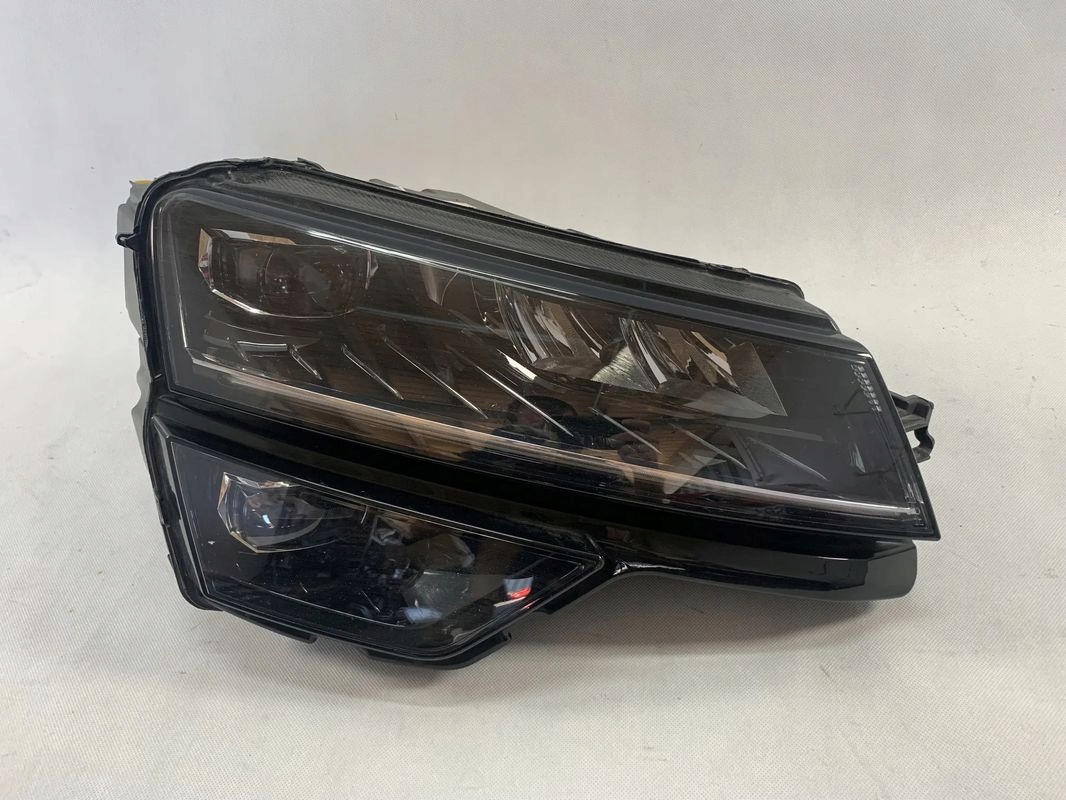 Skoda Karoq Reflektor right light right 57B941016D