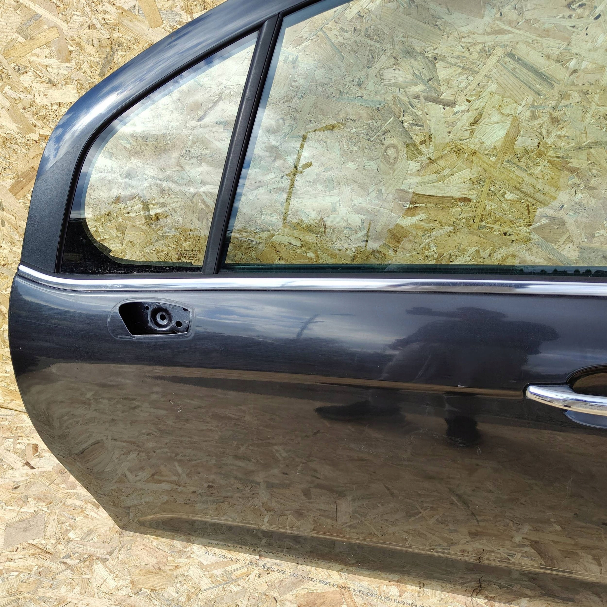 Citroen C3 2012 předek strana levá dveře přední