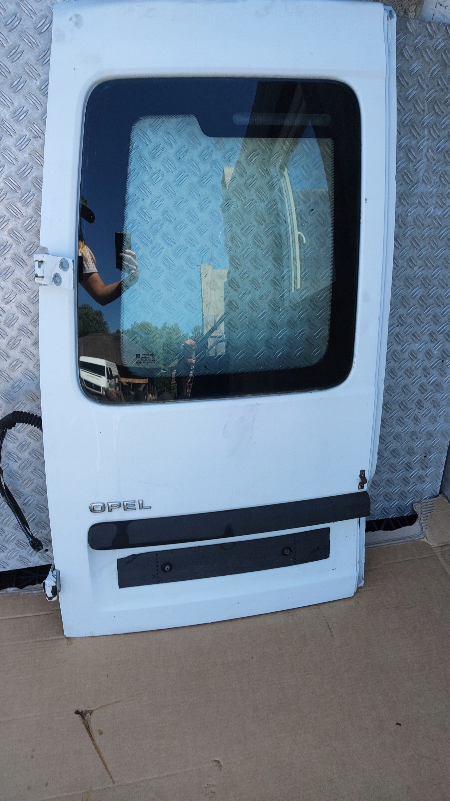 OPEL COMBO C 01-11 DRZWI LEWY TYŁ