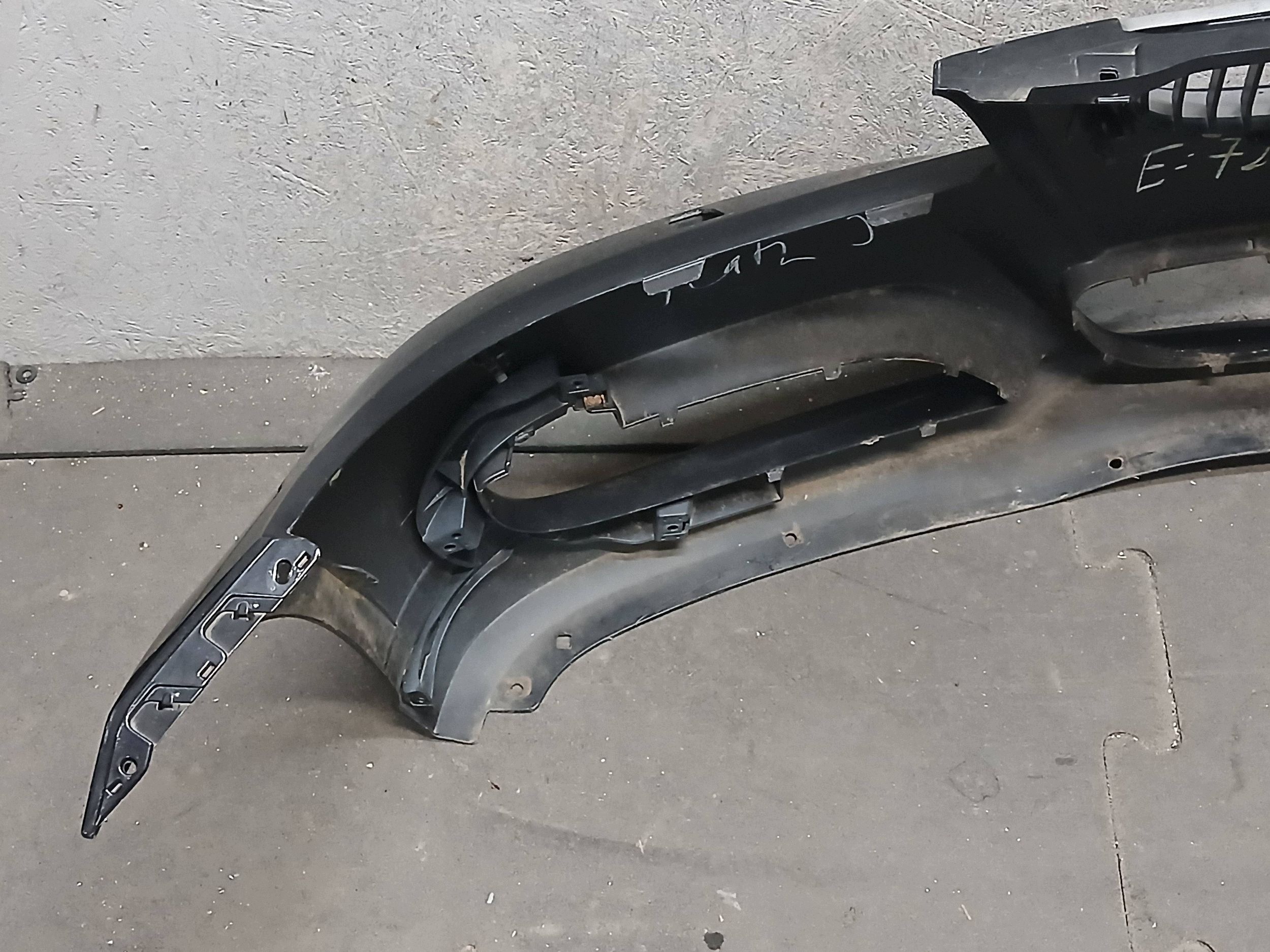 bumper front BMW III 3 E90 E91 LIFT
