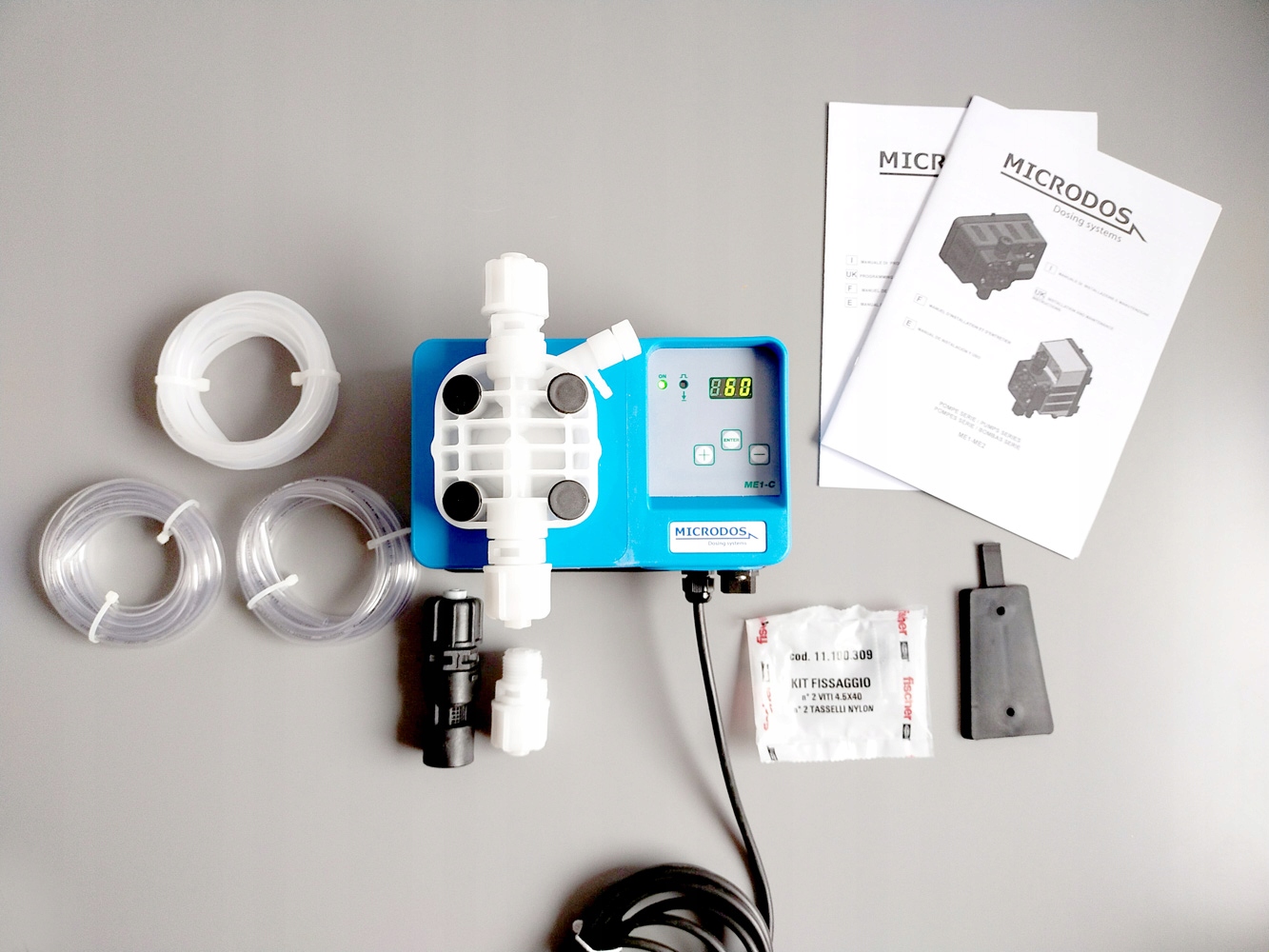 Pompa do chloru, pompa dozująca ME1-C 5l/h 8bar Microdos głowica PVDF Kod producenta SVME1C05/08