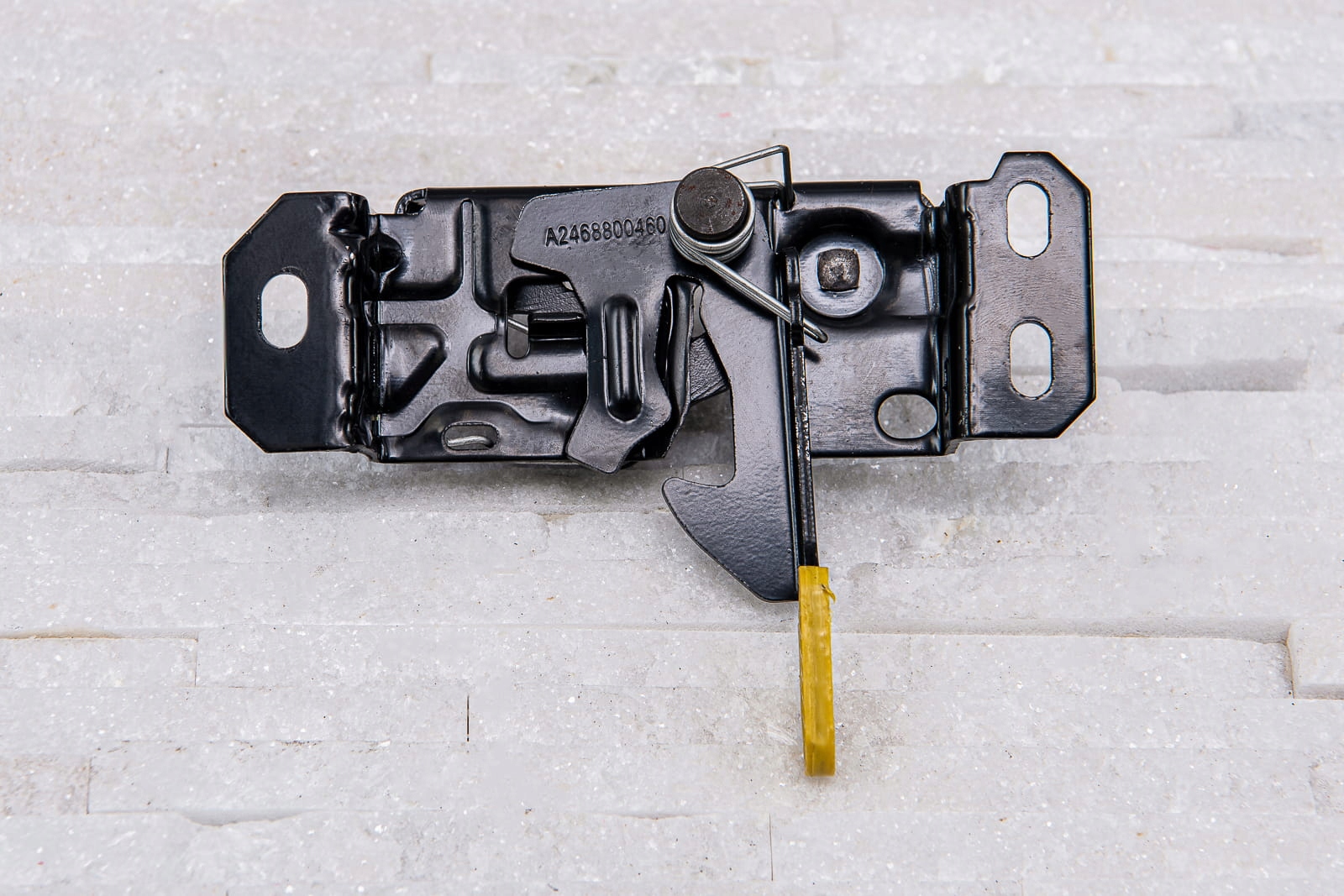 ZAMEK ZACZEP MASKI A2468800460 MERCEDES GLA 13-19 Producent części Inny