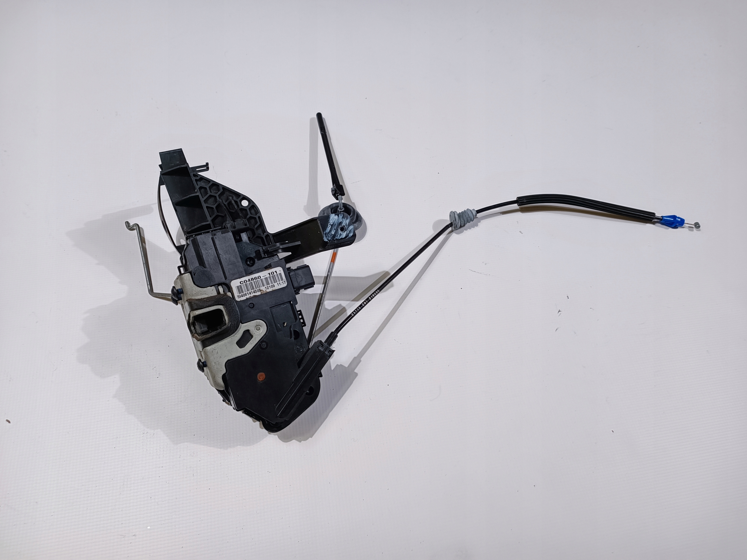 lock door left front Ford Flex 2013