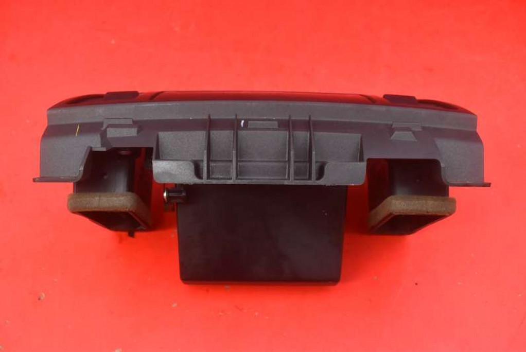 passenger compartment central 68260EM31A NISSAN TIIDA 1 and 04-08