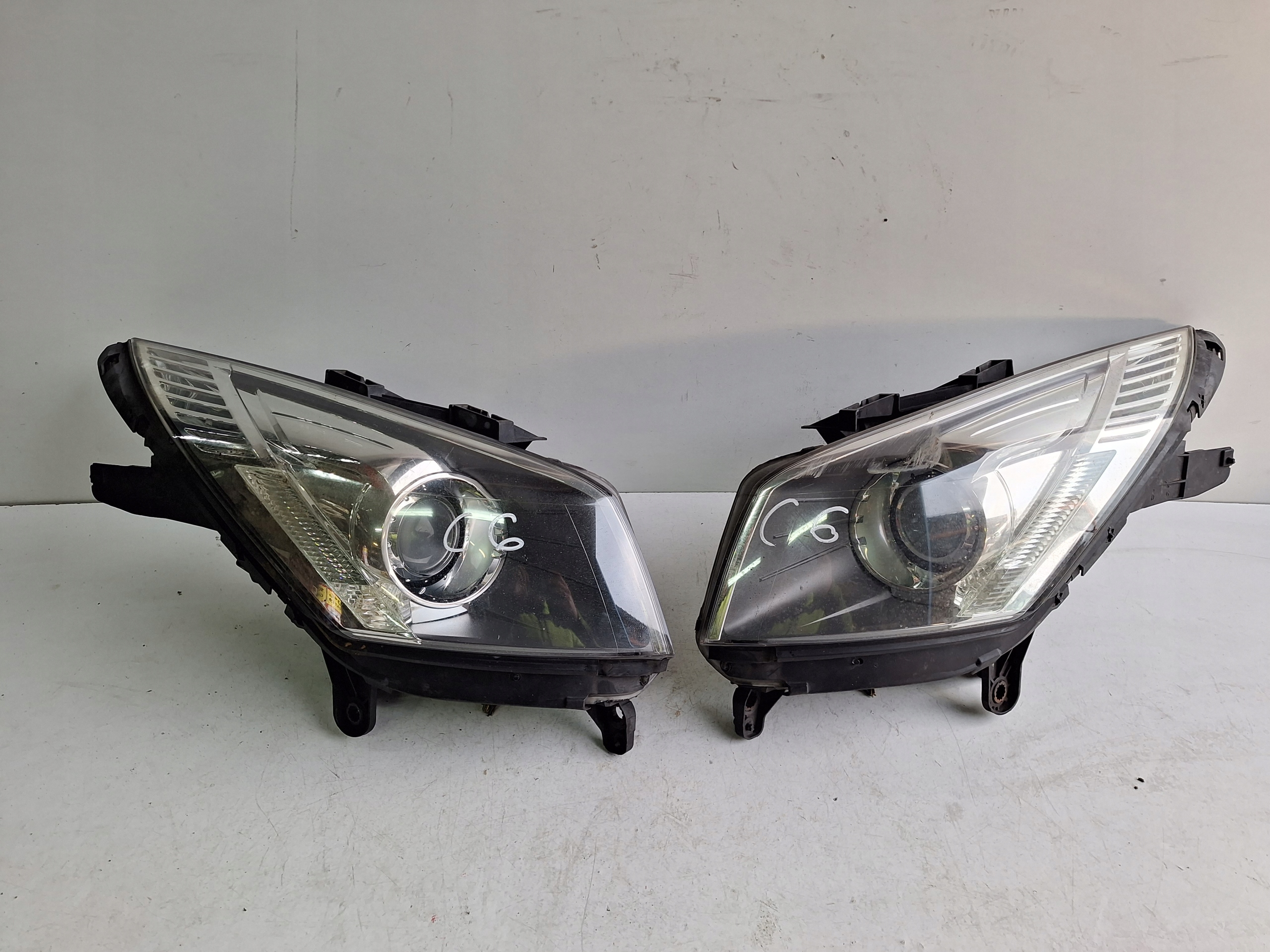 CITROEN C6 05-12 light right XENON UK