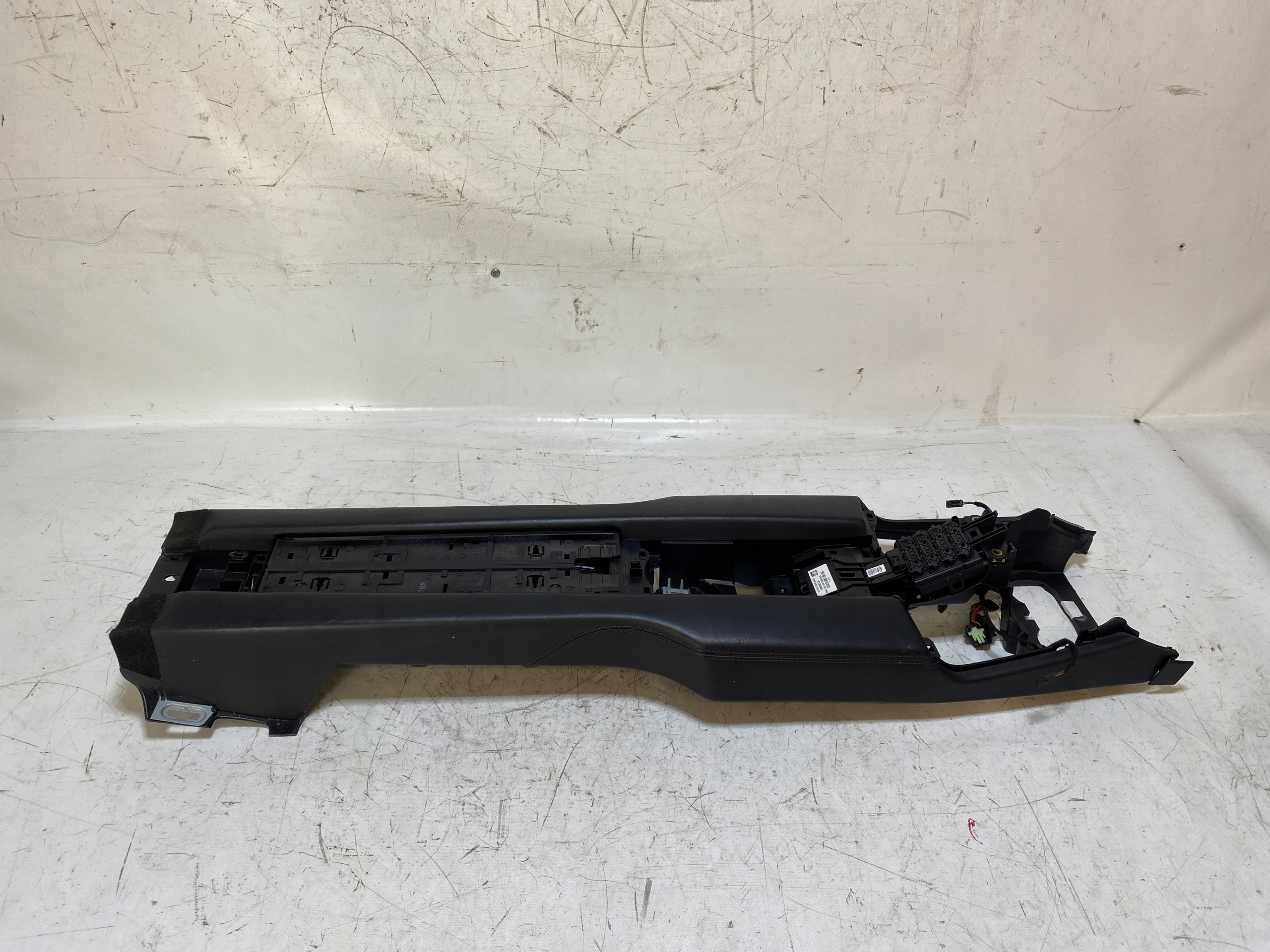 PORSCHE PANAMERA 970 TUNEL central rear part 97053341100