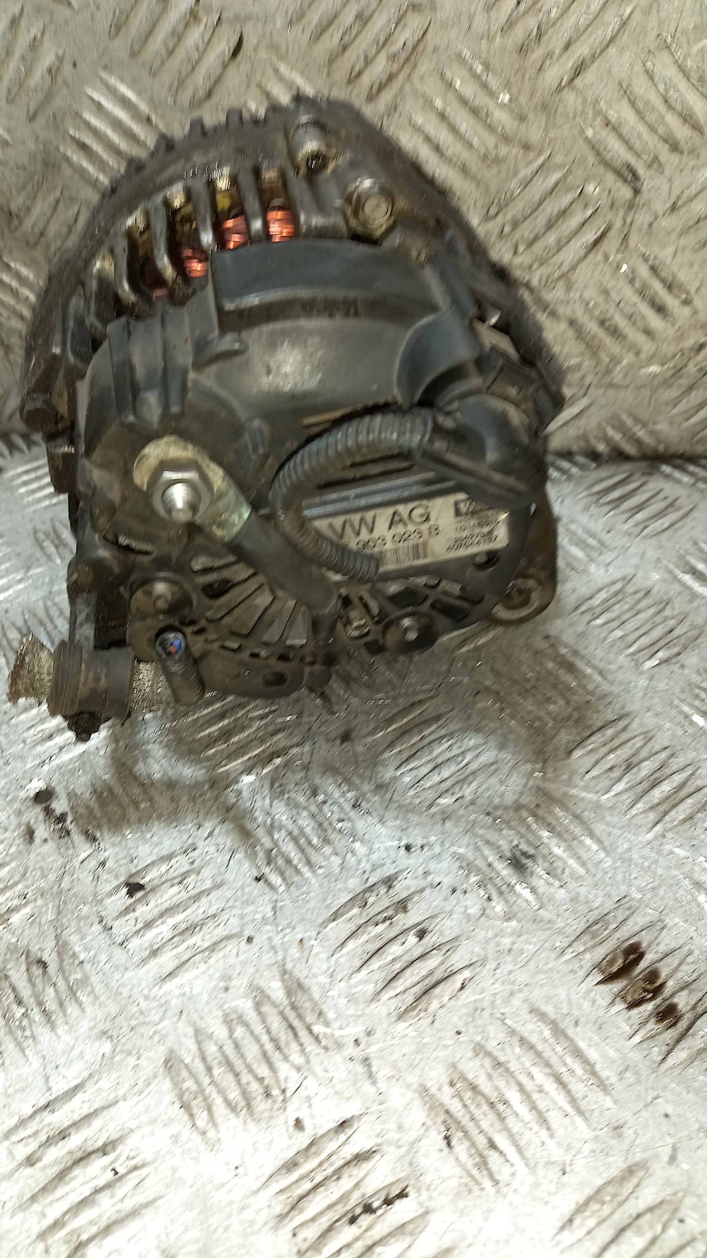 ALTERNATOR VOLKSWAGEN GOLF 5 030903023 1.9 TDI VALEO
