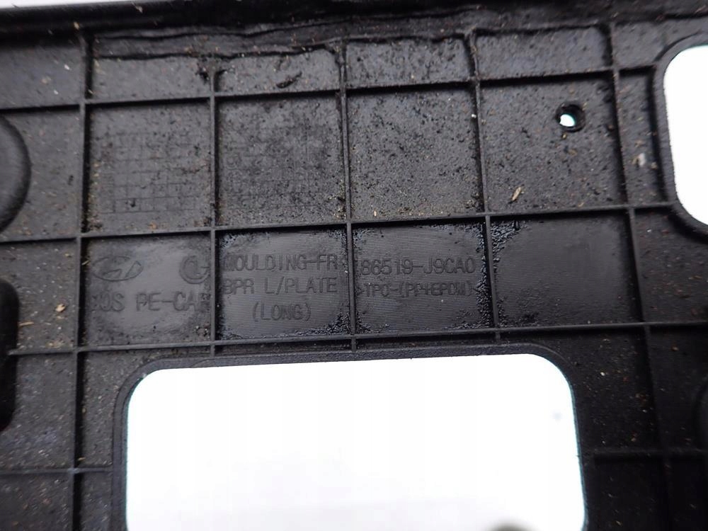 HYUNDAI KONA and 1 17-23 frame cap holder signs front