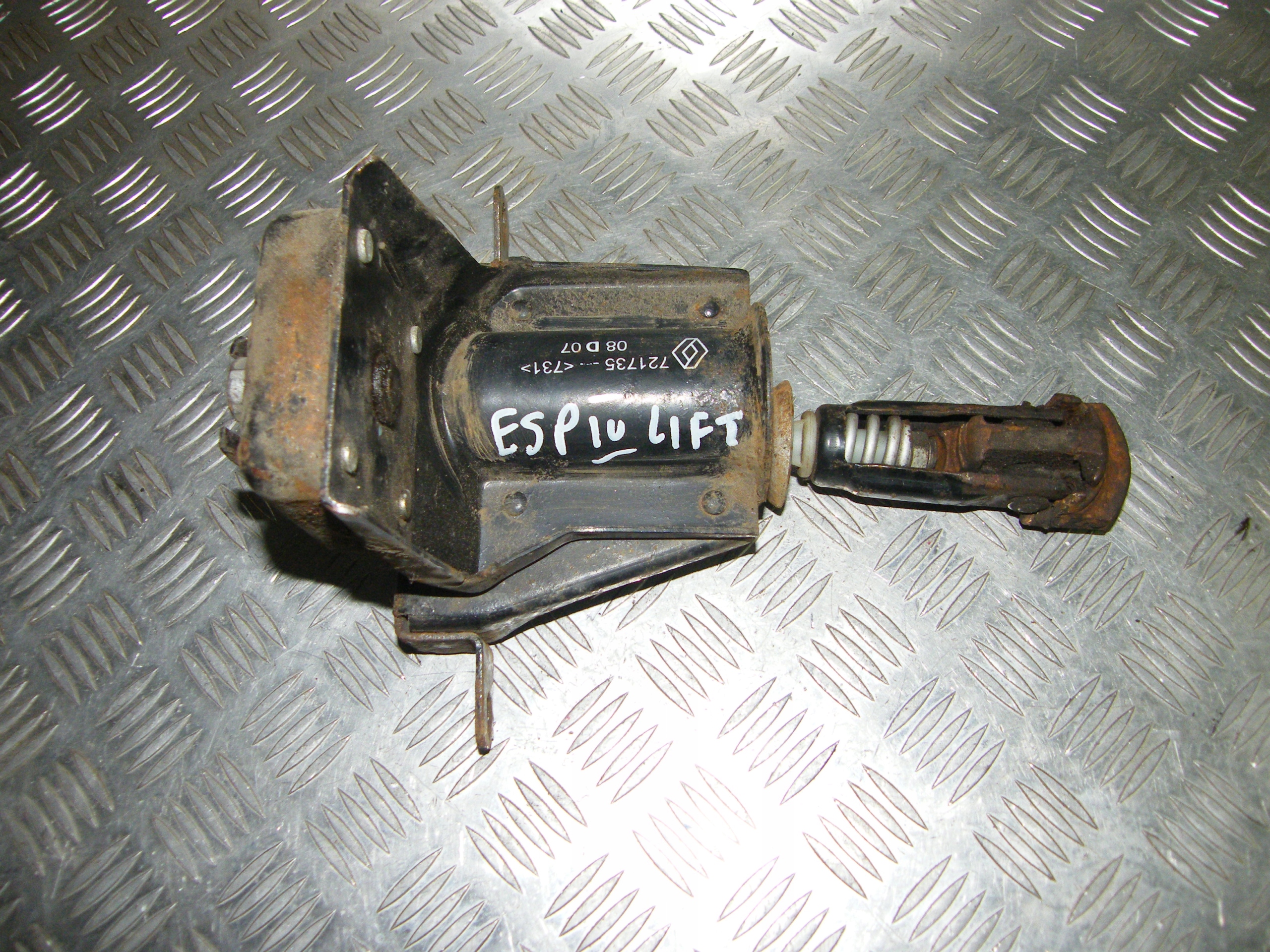 ПІДЙОМНЕ КРІПЛЕННЯ ЗАПАСНОГО КОЛЕСА ESPACE IV LIFT