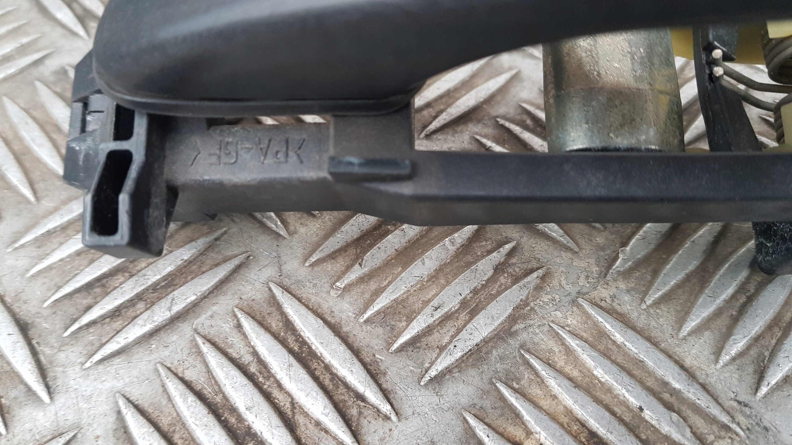 MERCEDES W203 handle exterior left rear part
