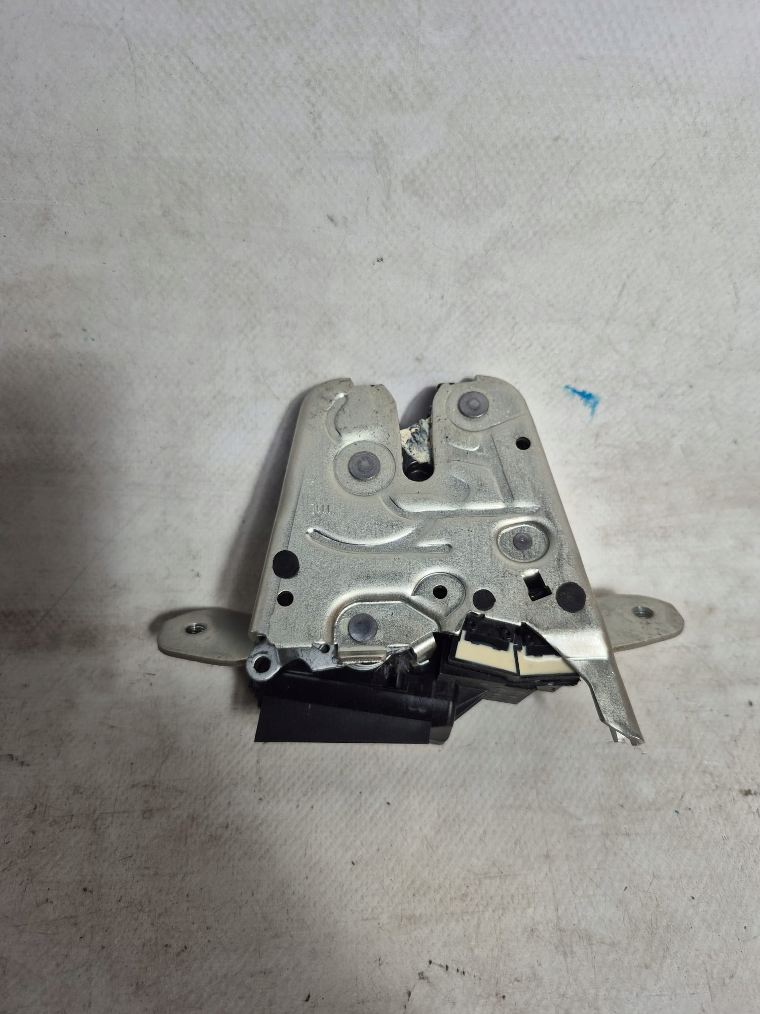 MERCEDES lock bonnet boot A0997400400