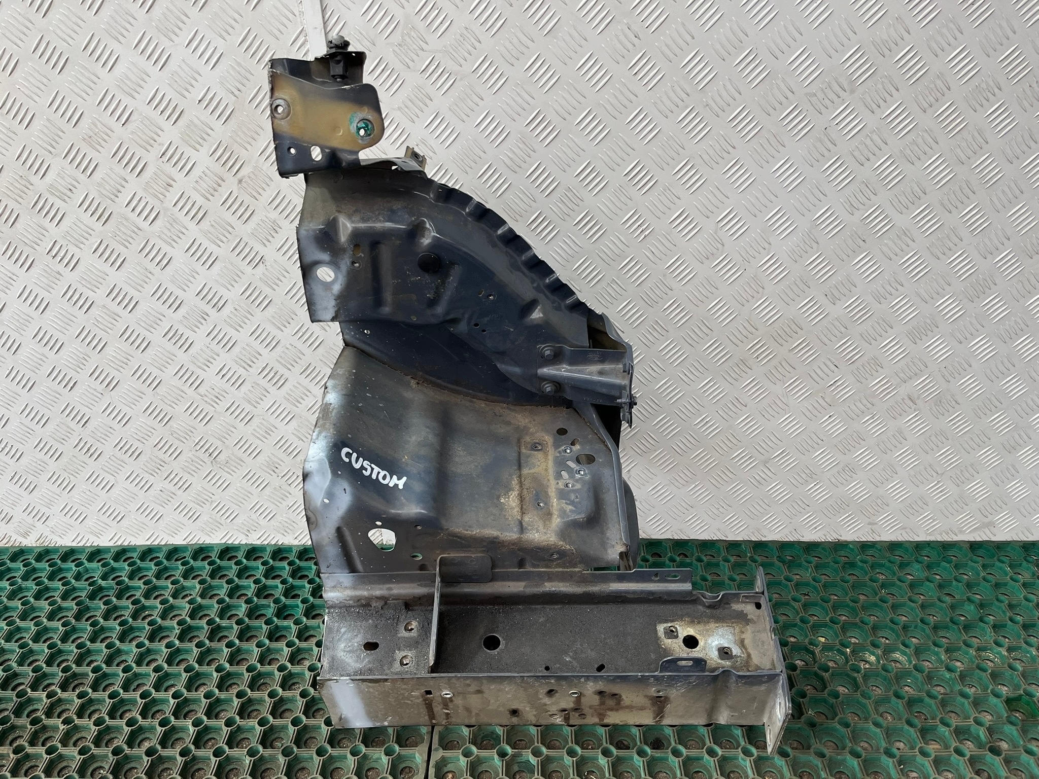 FORD TRANSIT CUSTOM LIFT 18-22 quarter left pillar FARTUCH front