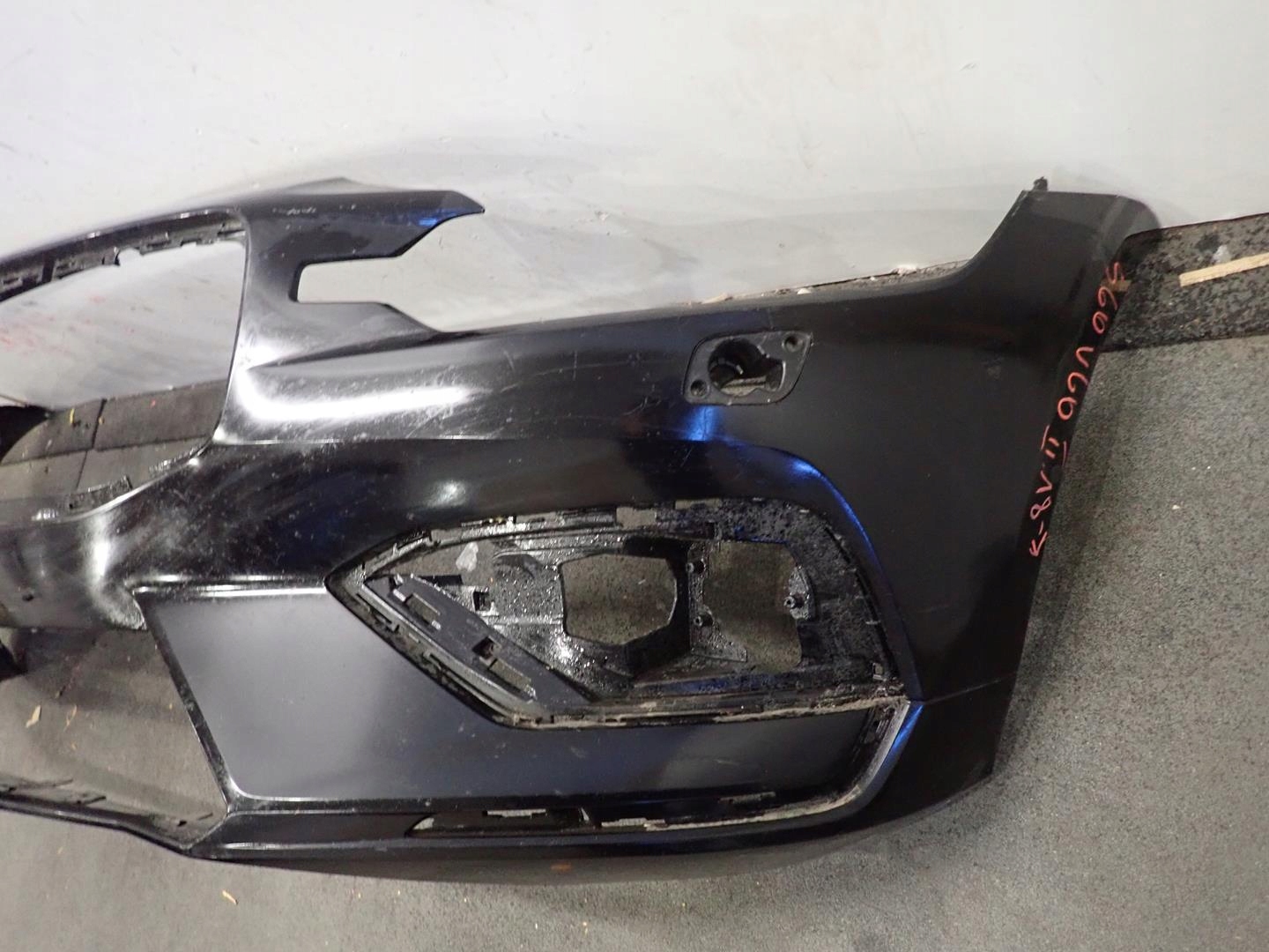 bumper front front VOLVO S60 III V60 II 2018- 31690589