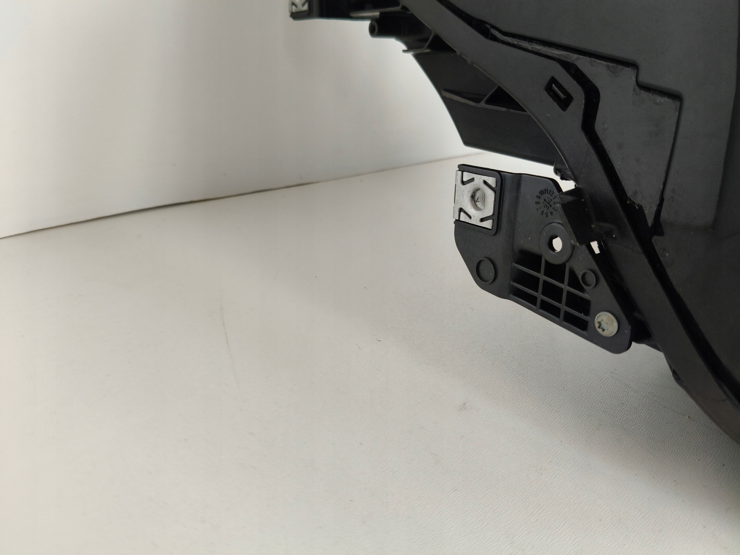 light right REFLEKTOR VW ID7 14A FULL LED IQ LIGHT