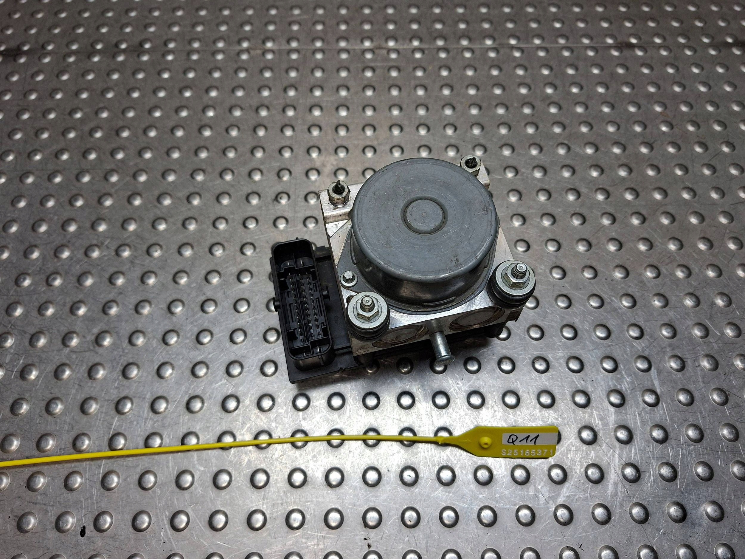 pump control unit ABS TATA INDICA 08- 0265800734 0265232140
