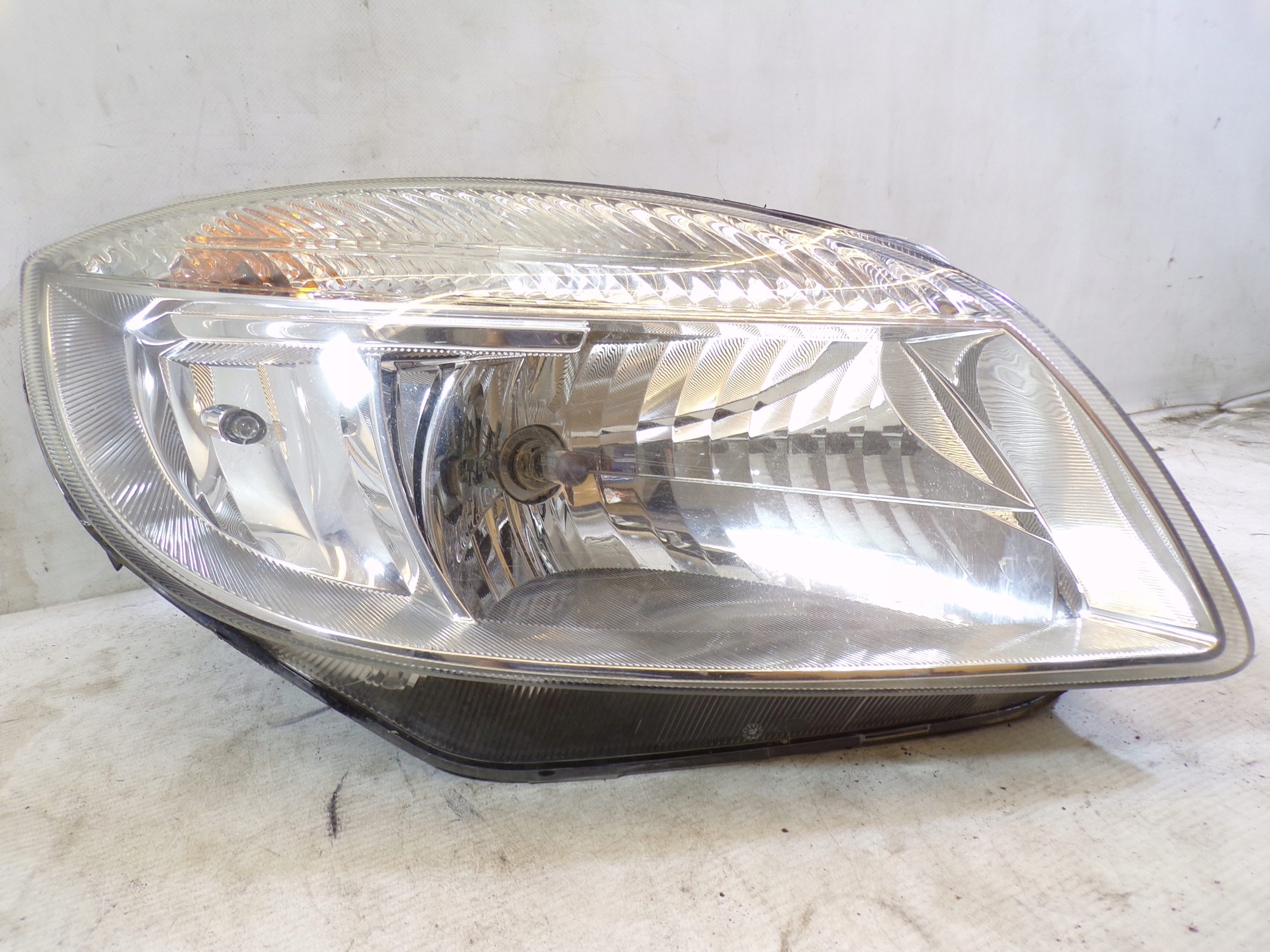 light front front right SKODA FABIA 2 II (3) (K)