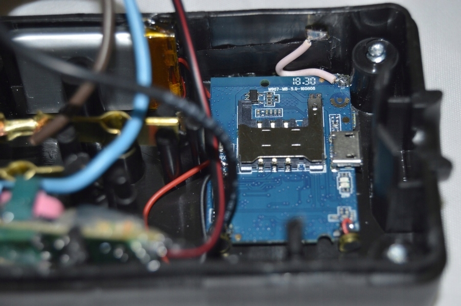 PODSŁUCH GSM LISTWA ZASILAJĄCA 230V SIM 5XGN 2XUSB Długość kabla 3 m