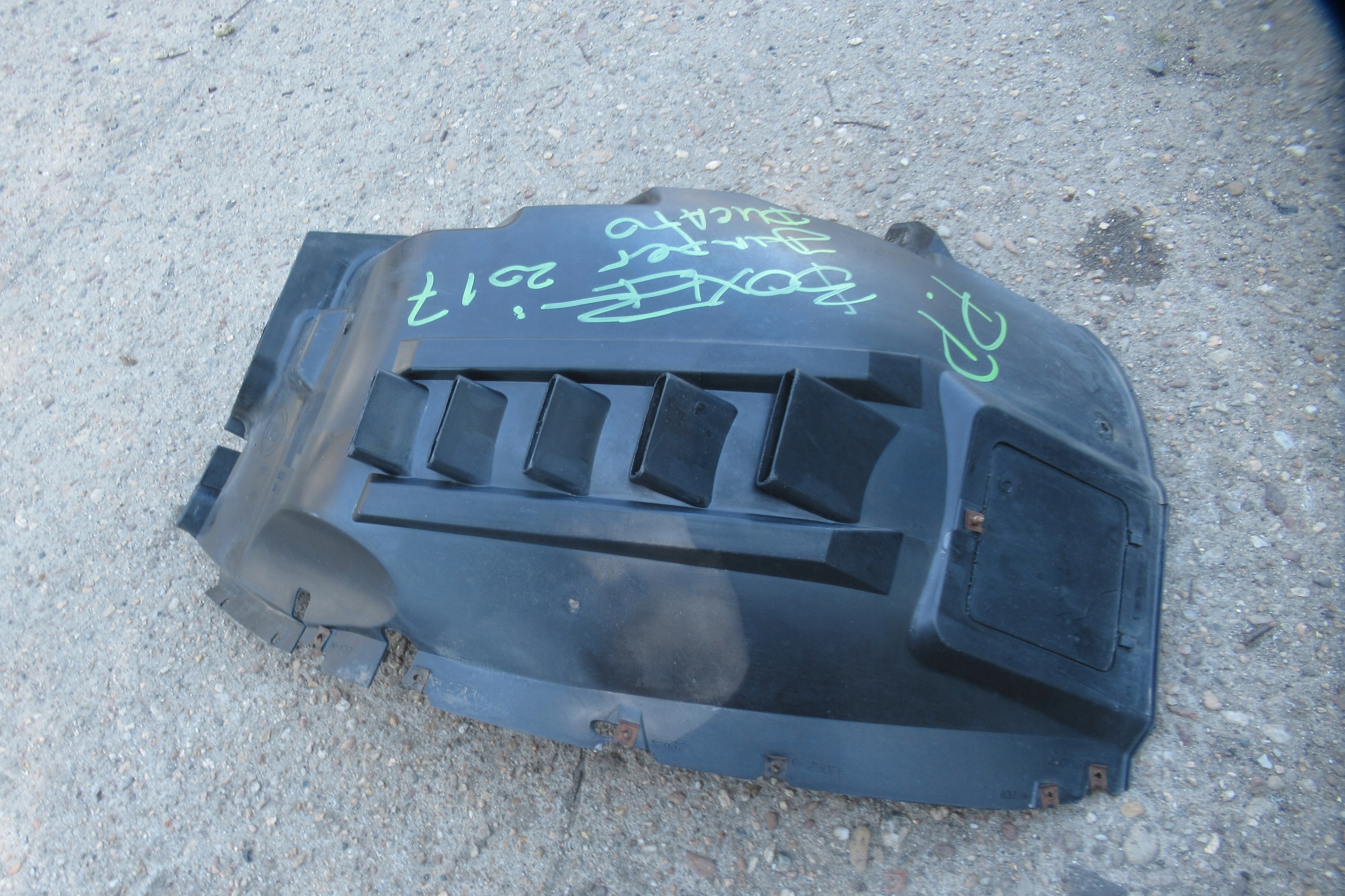 BOXER JUMPER 2.0 HDI 17R mudguard left front