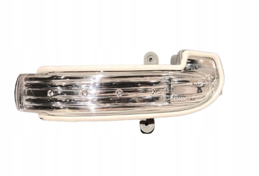 Mercedes W203 C-klasa Směrovka levého zrcátka