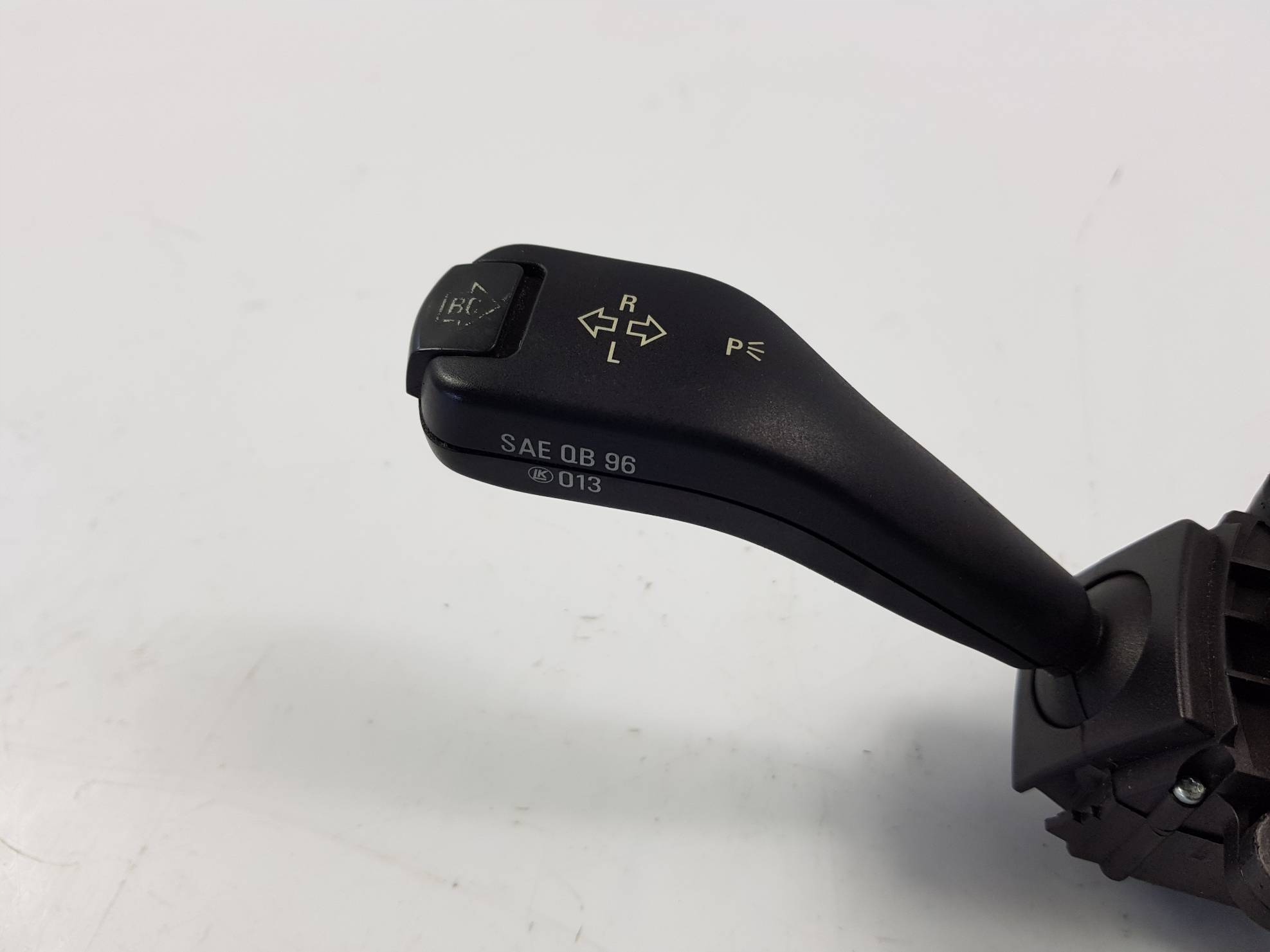 steering wheel levers and controls 8363699 8376444 BMW E46