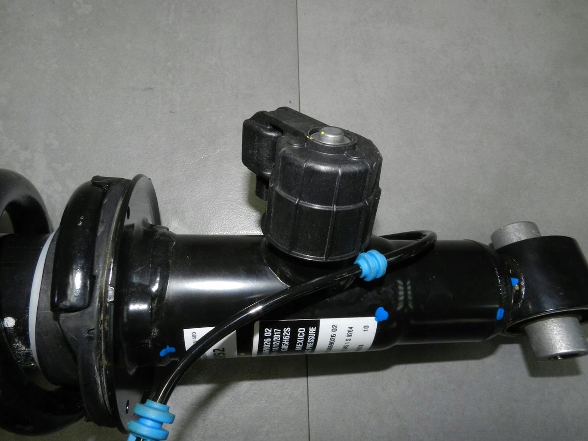BMW X5 G05 shock absorber right rear part VDC 6869026
