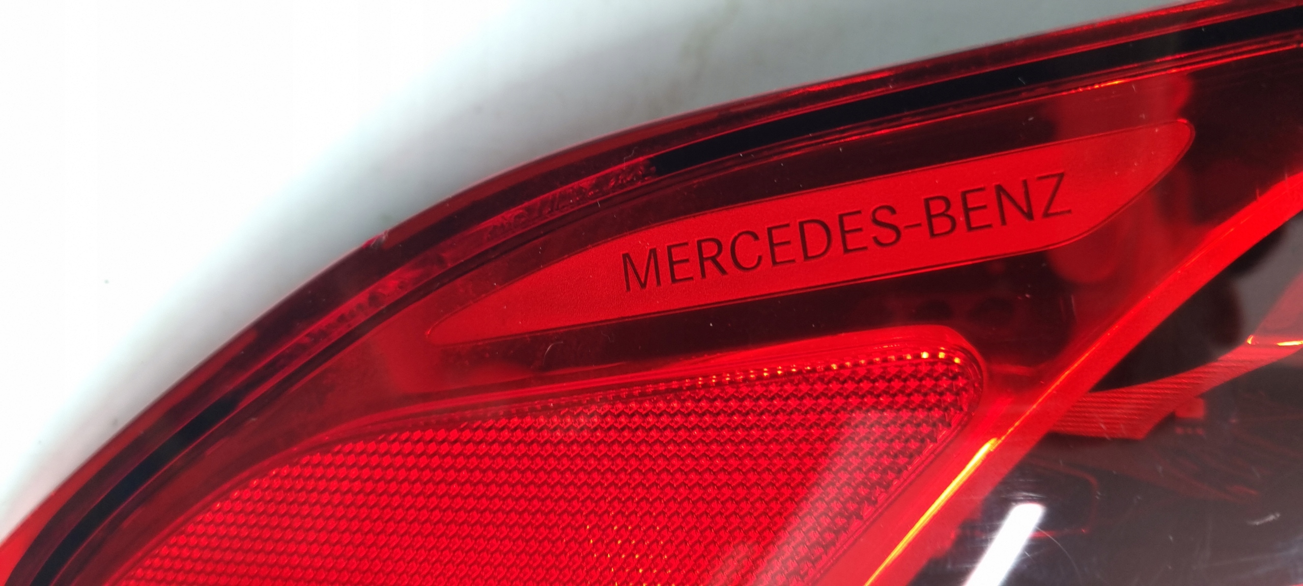 Lampa lewa tył Mercedes C klasa W206 A2069061501 Wersja Europejska