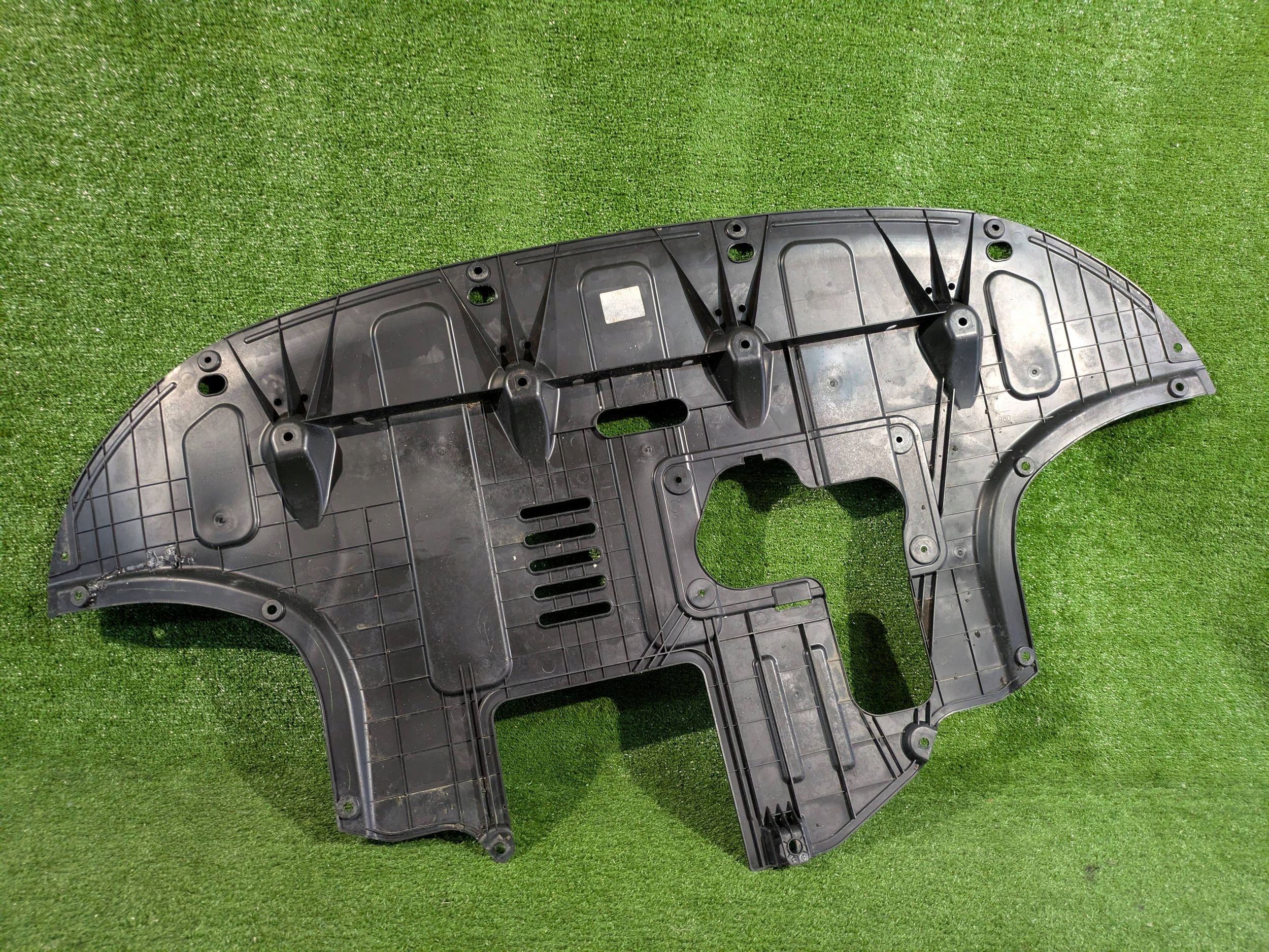 motor cover KIA PROCEED III NR.O37