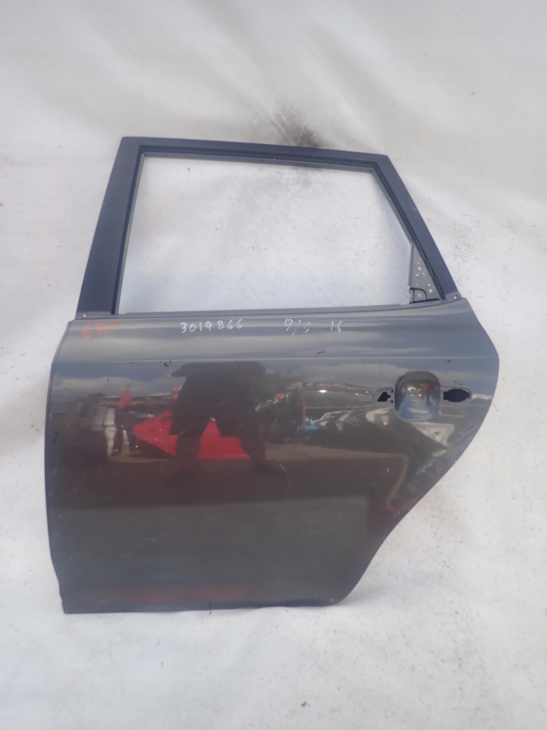 KIA CEED and 1 KOMBI 06-12 door rear part rear. left
