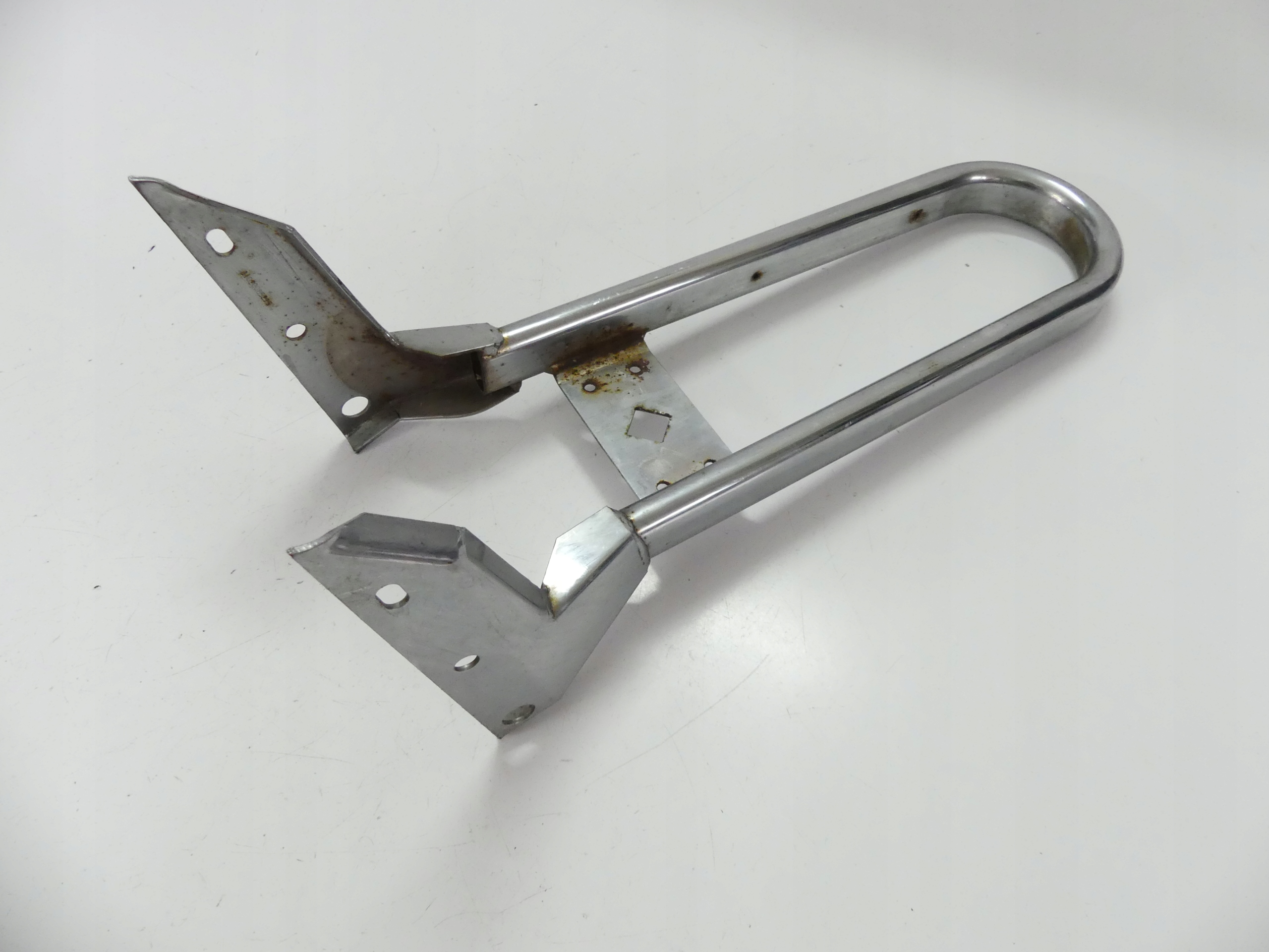 . СПИНКА СТОЙКИ КРЕПЛЕНИЕ SISSYBAR HARLEY HONDA