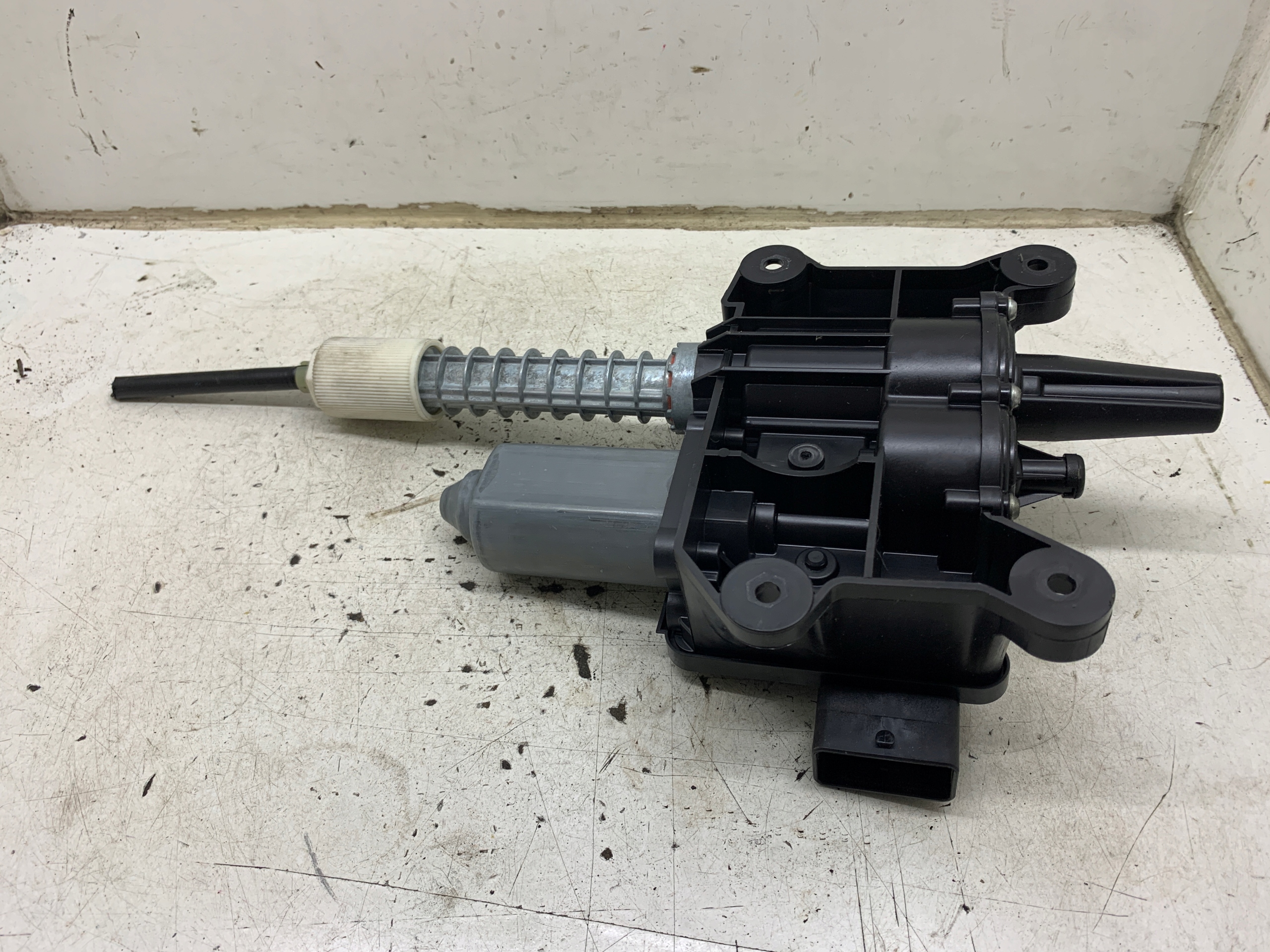 Bremse Hand elektrisch 9673081580 PEUGEOT 5008 und