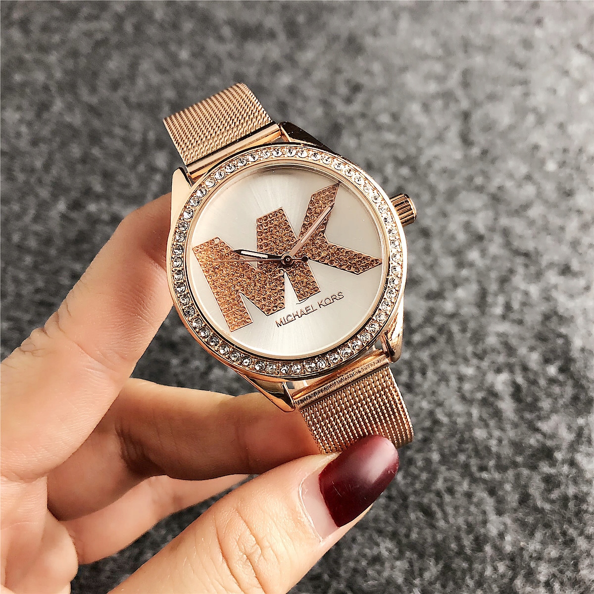 DAMSKI ZEGAREK - MK ELEGANCKI ZŁOTY Marka Inna marka