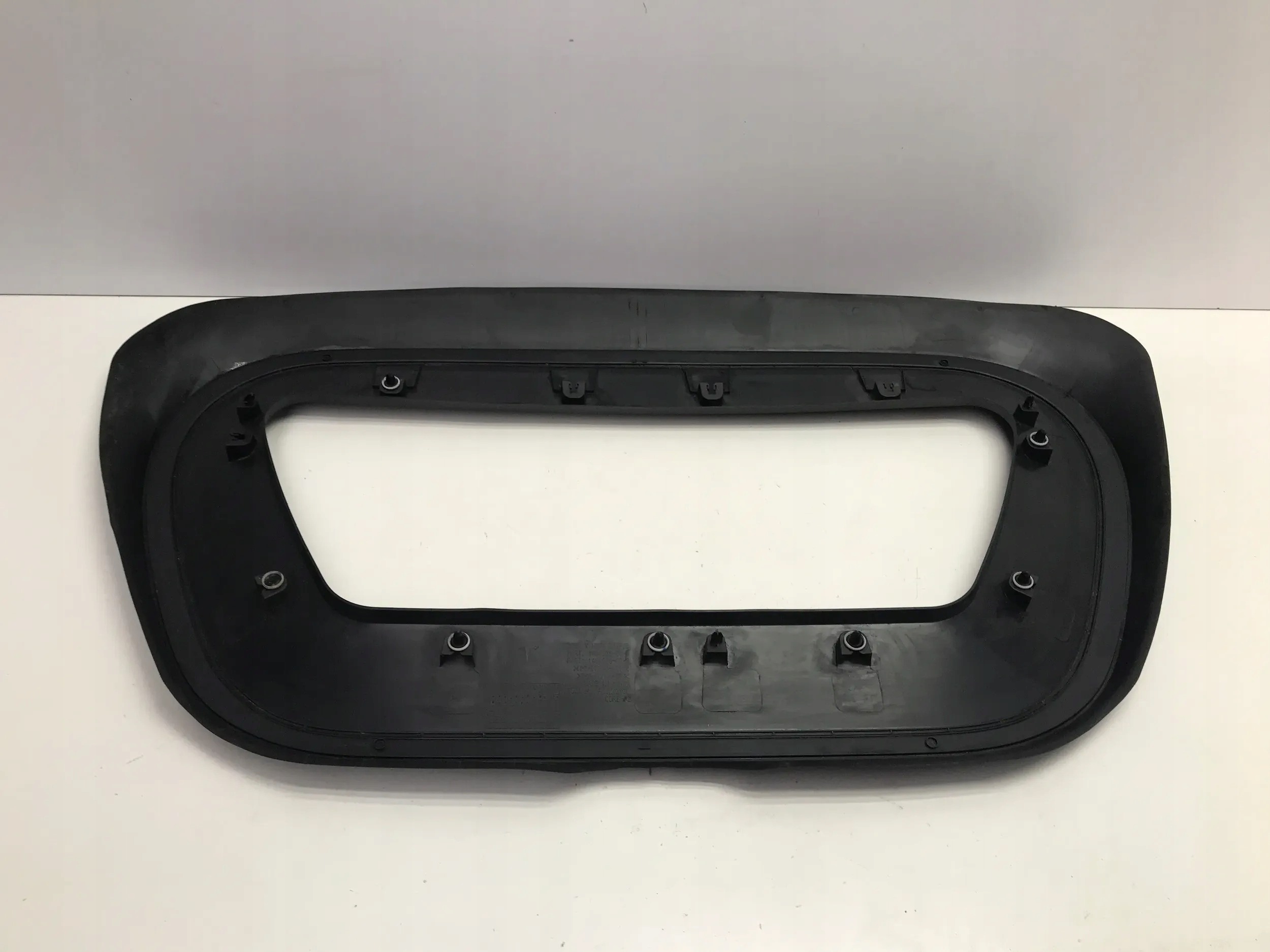 TESLA MODEL Y 2023 USZCZELKA GUMA RAMKA MASKI 1494088-00-C Stan opakowania zastępcze