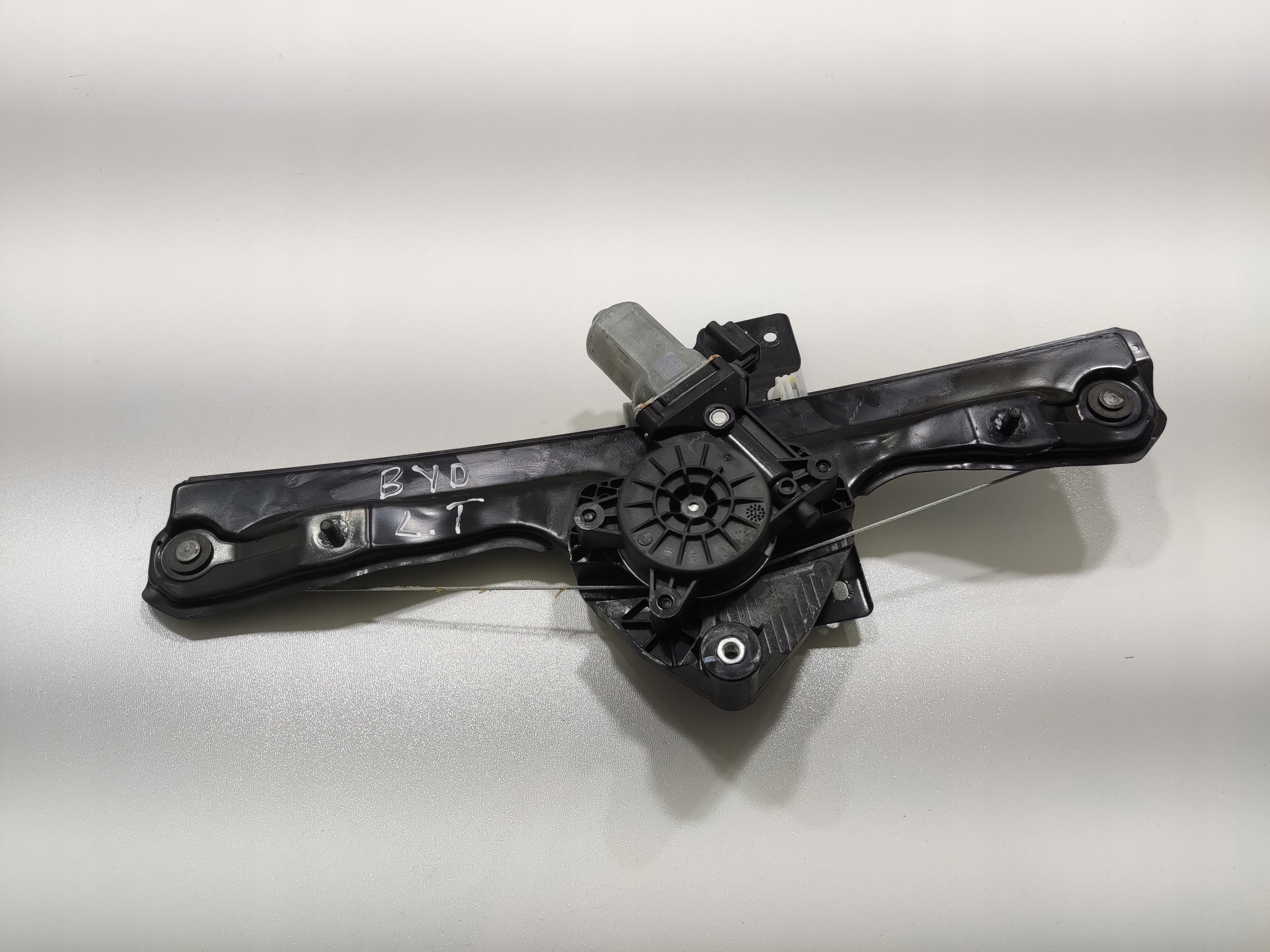 window regulator mechanism left rear part rear BYD SEAL EKEA-62041000A 2024-2025