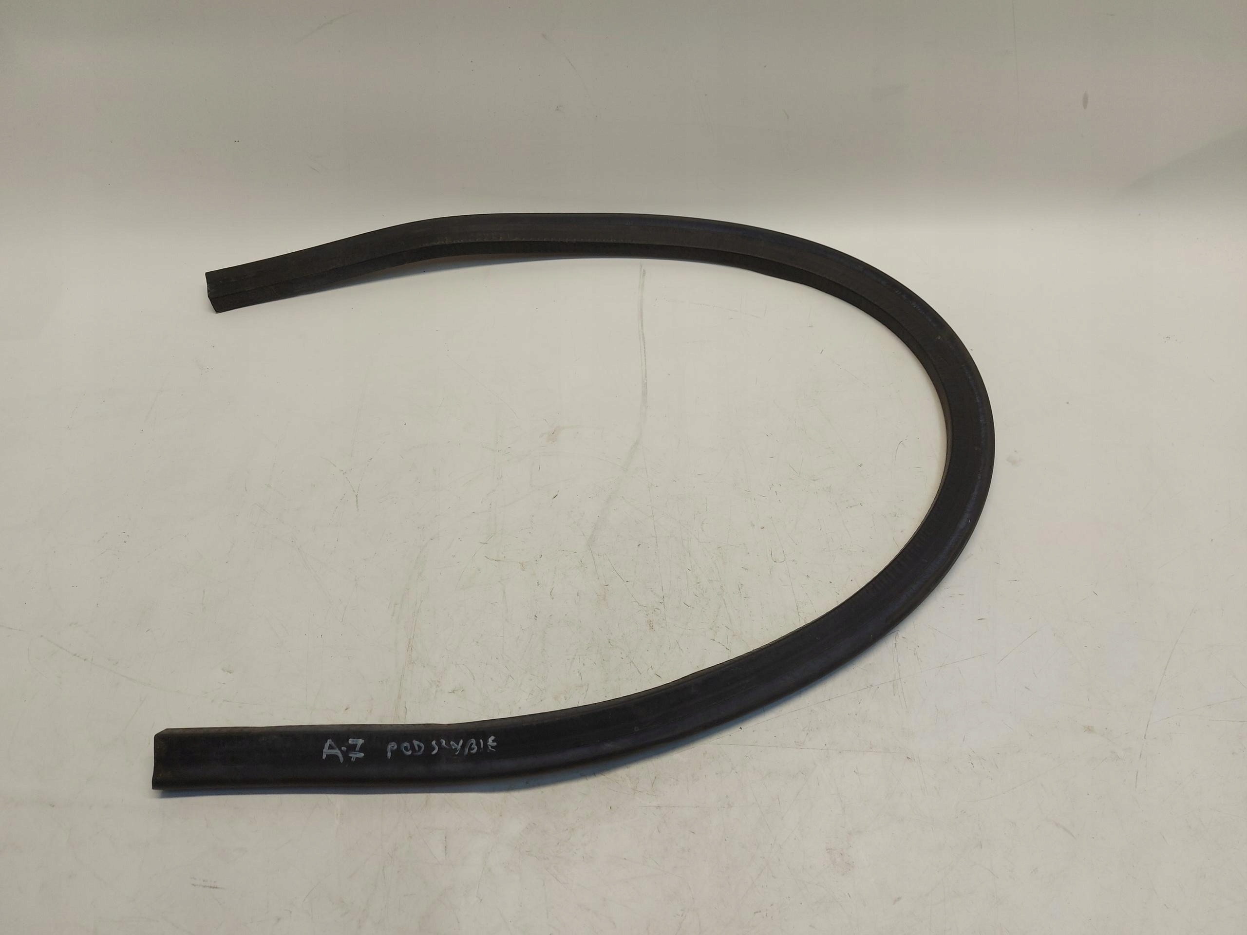Audi A7 II 4K8 4M0 TFSI Joint Sous vitre