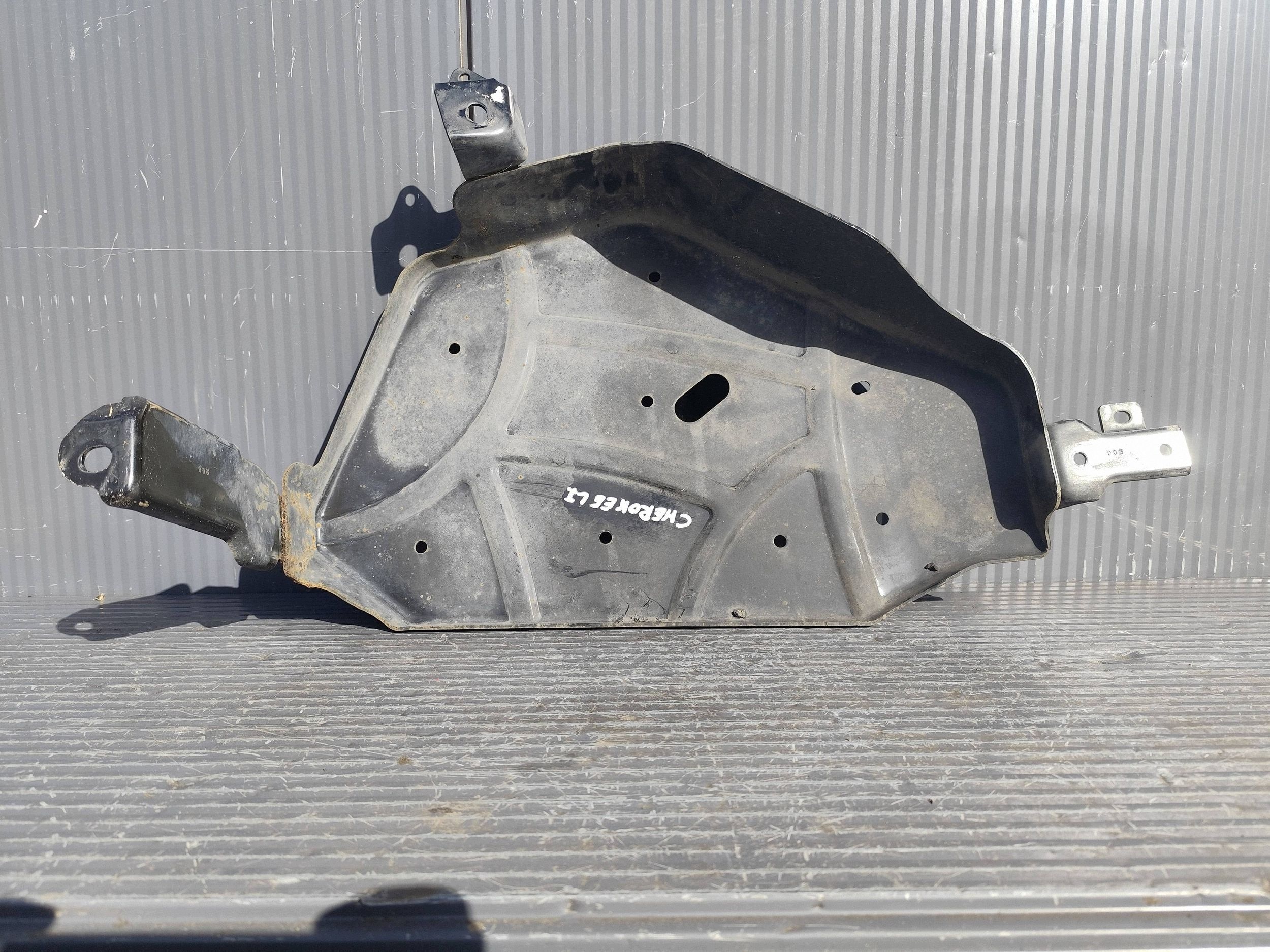 JEEP CHEROKEE KL TRAILHAWK cover chassis left 785AB