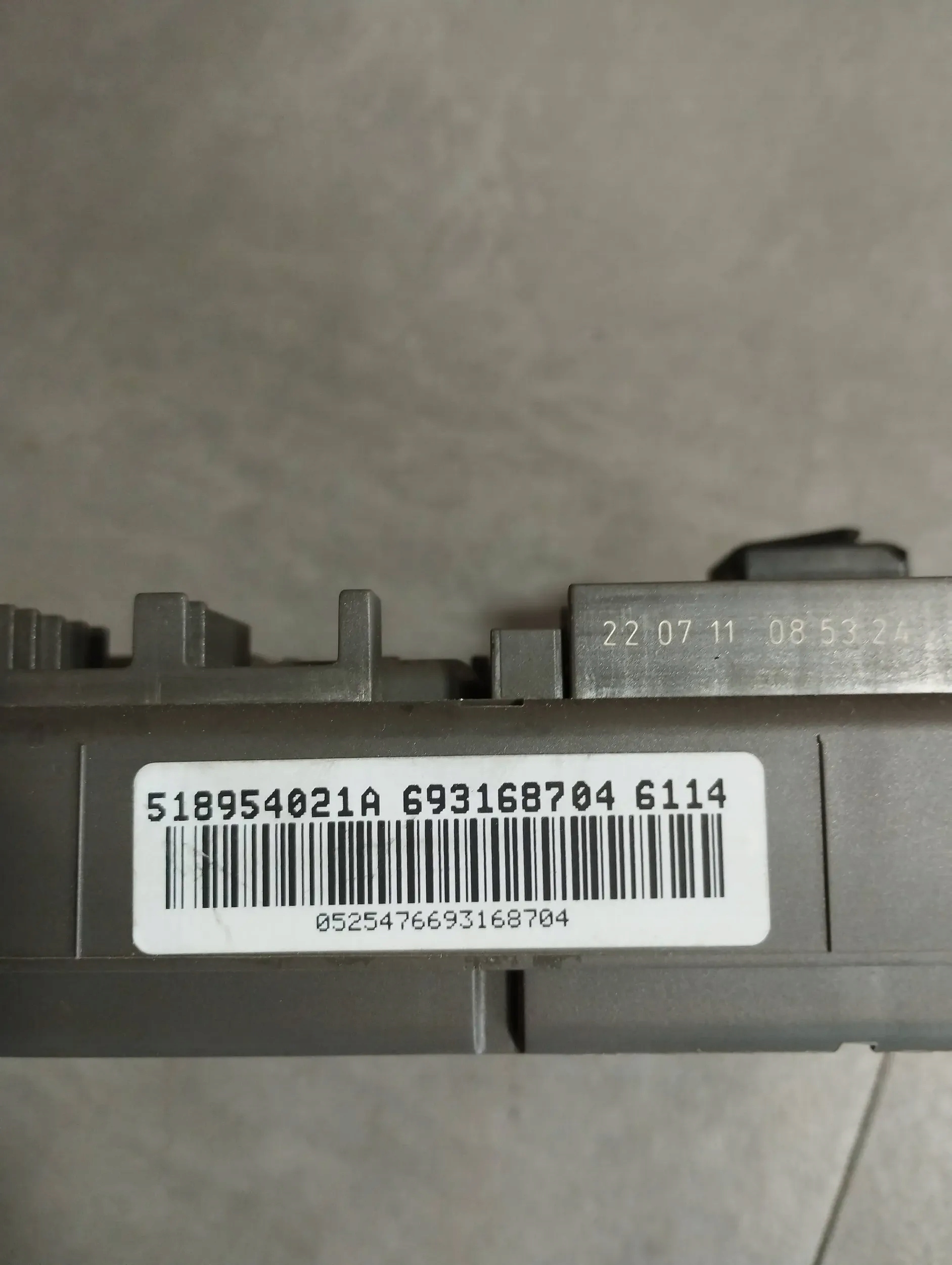 BMW X6 E71 4.4 V8 Module fusibles 518954021A